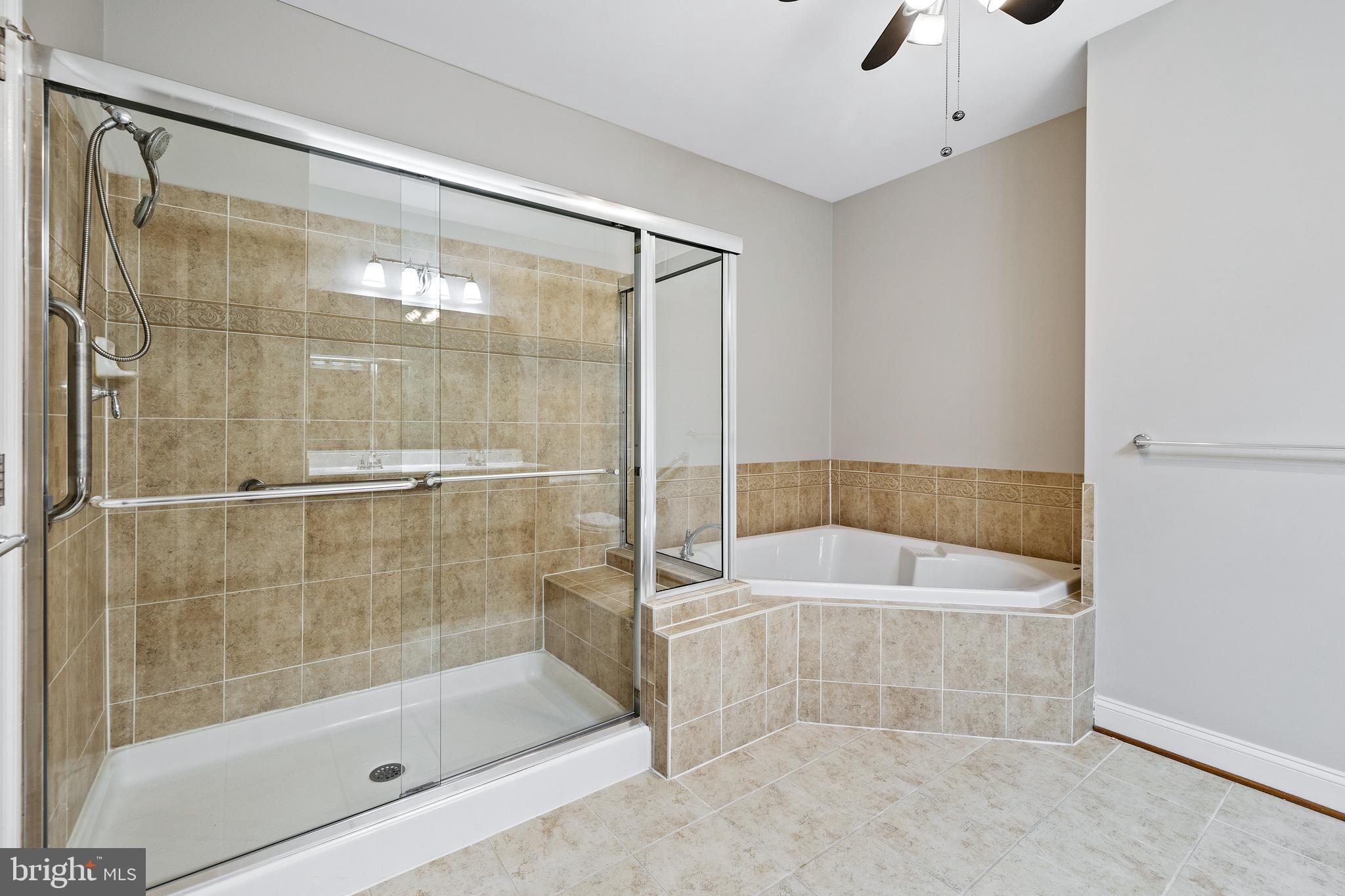 THE BLUFFS AT QUARRY LAKE - Residential