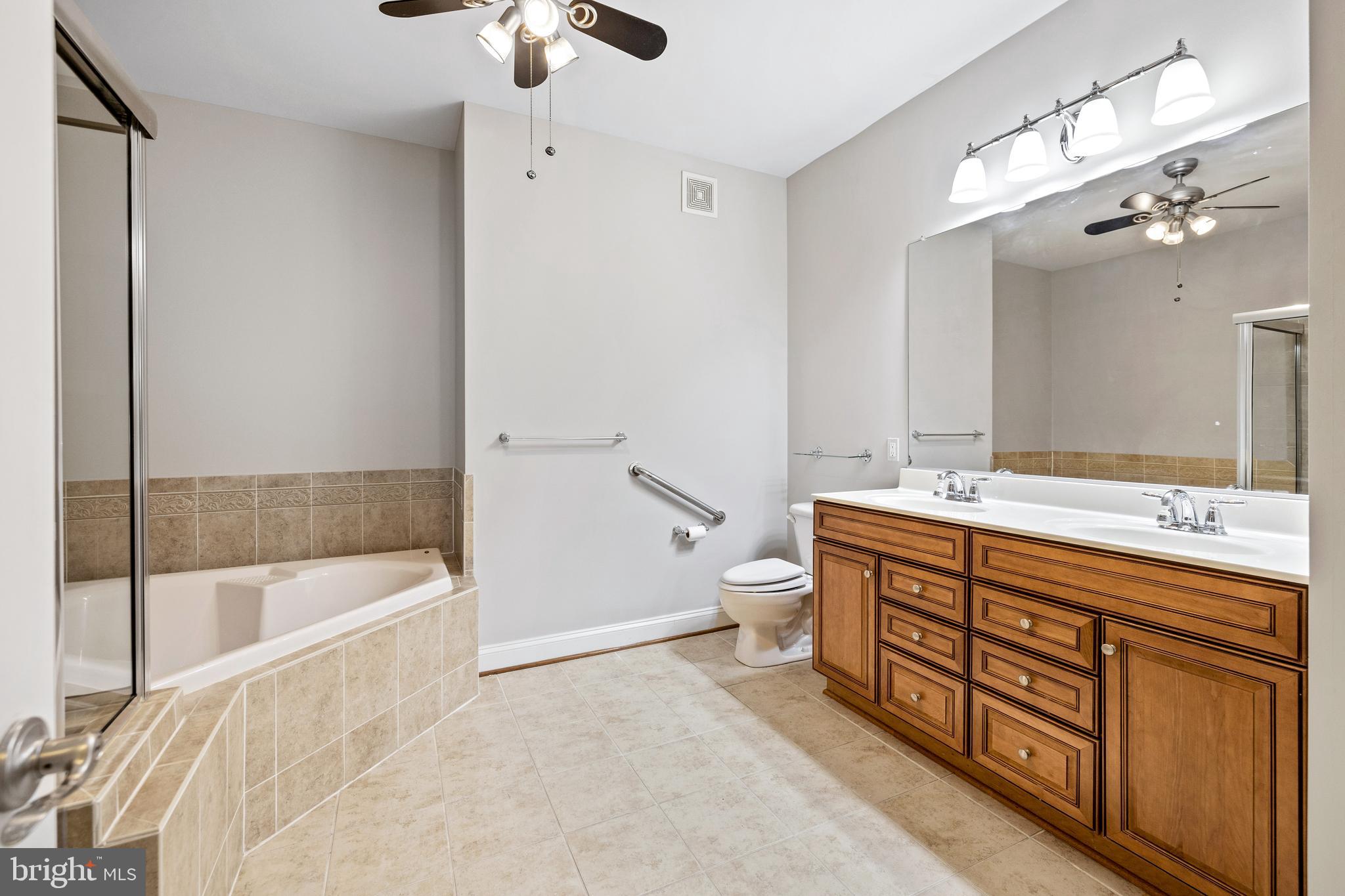 THE BLUFFS AT QUARRY LAKE - Residential