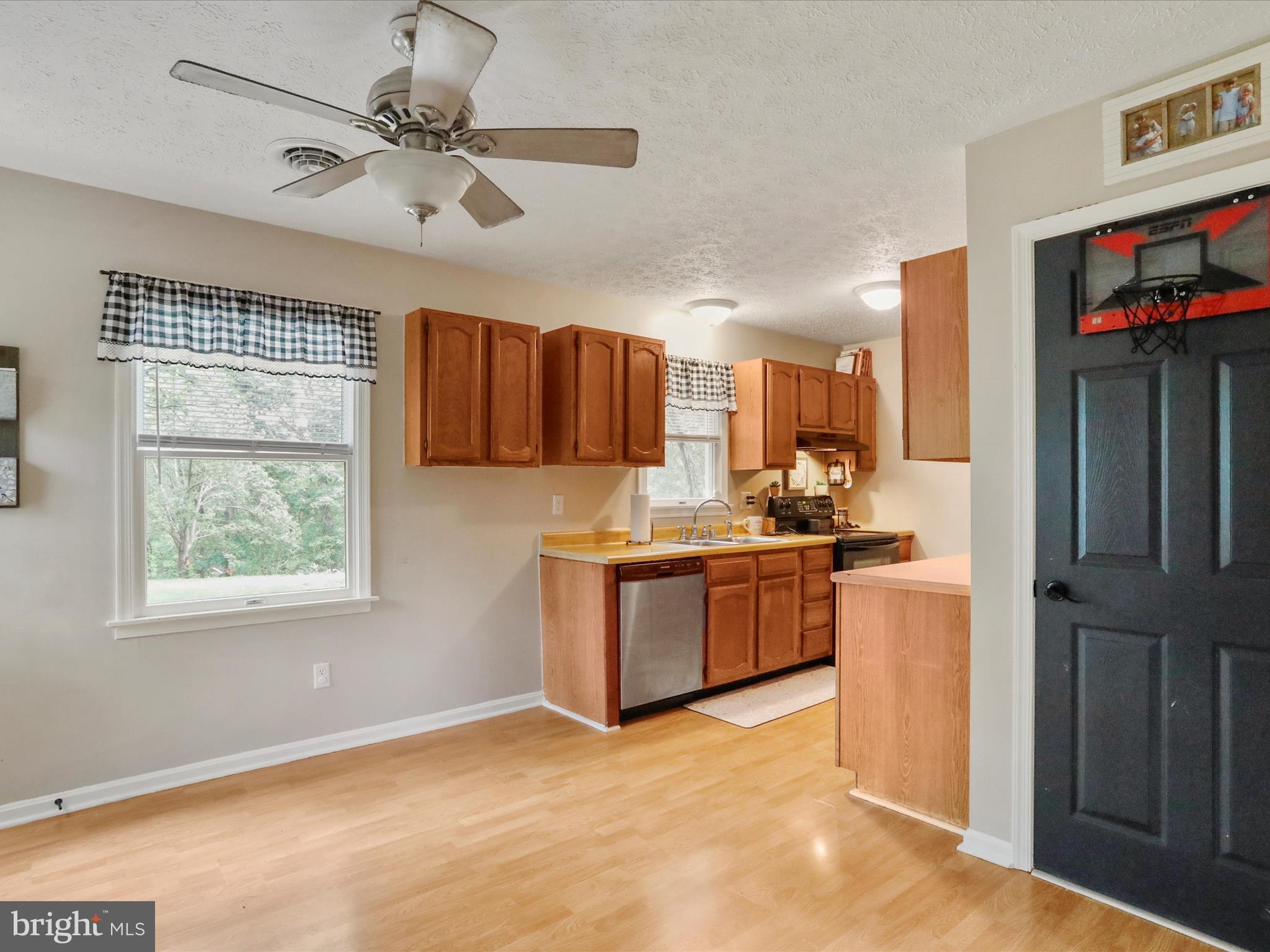 ROYAL VIEW ESTATES - Residential