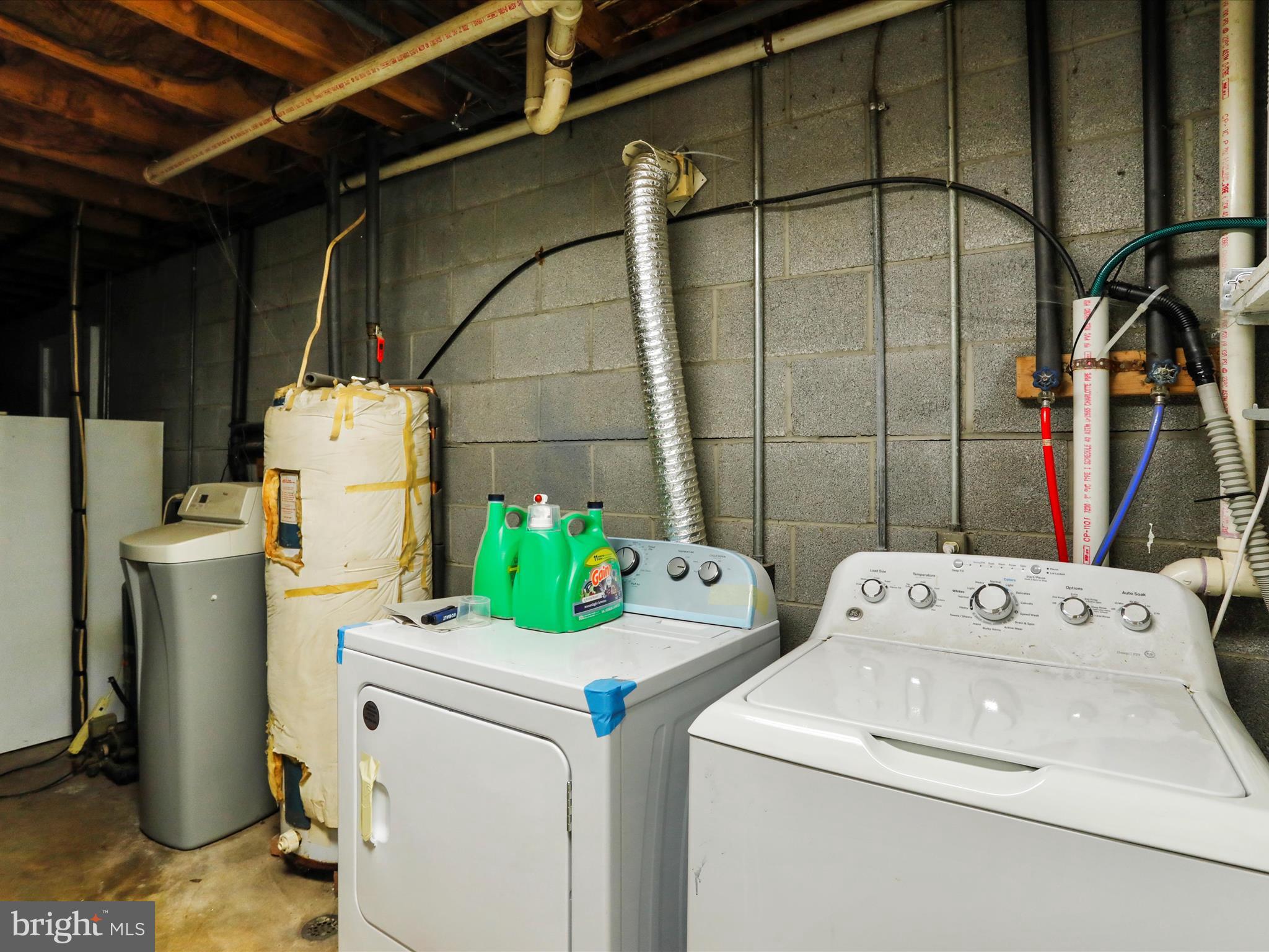 ROYAL VIEW ESTATES - Residential