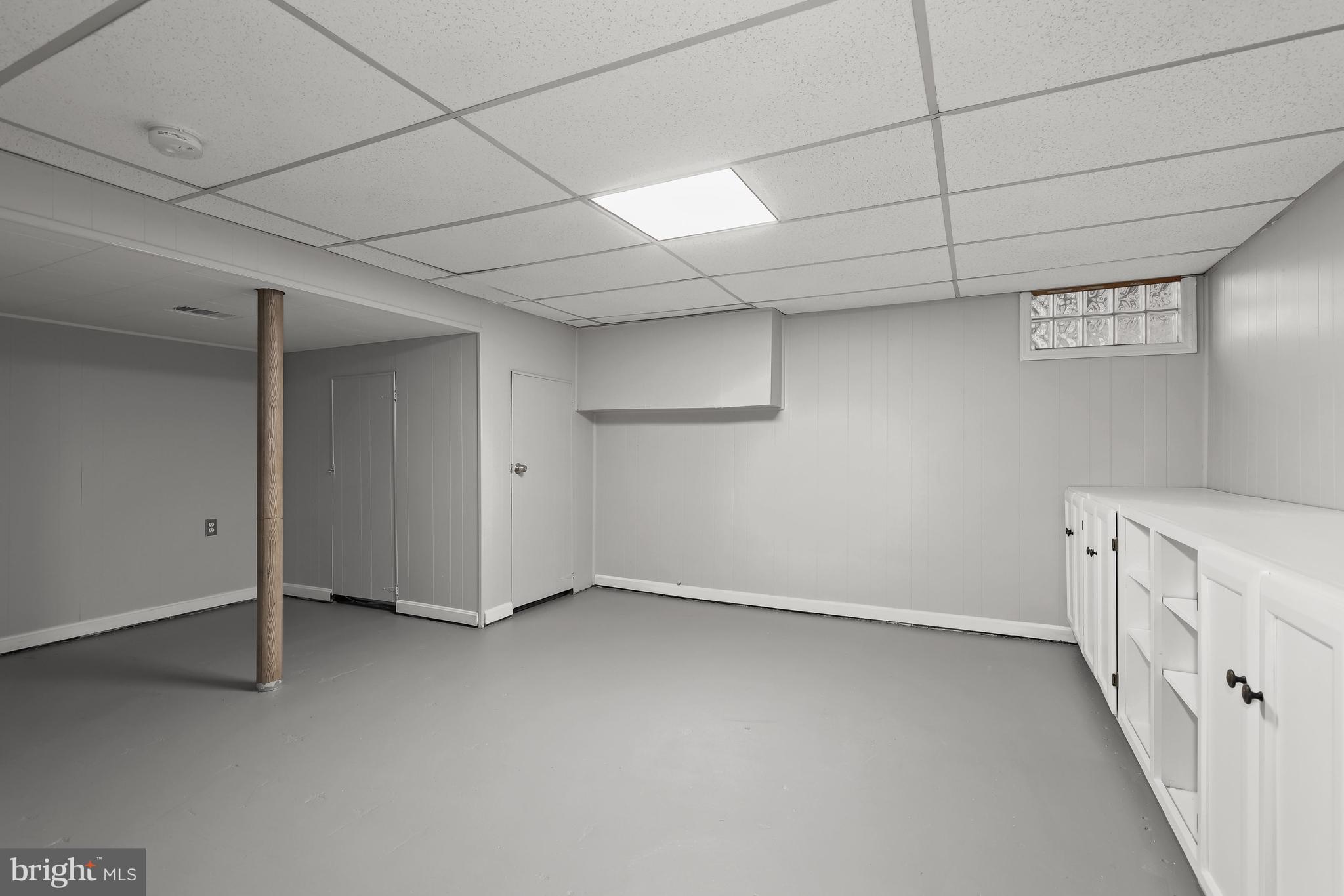 KNETTISHALL - Residential Lease