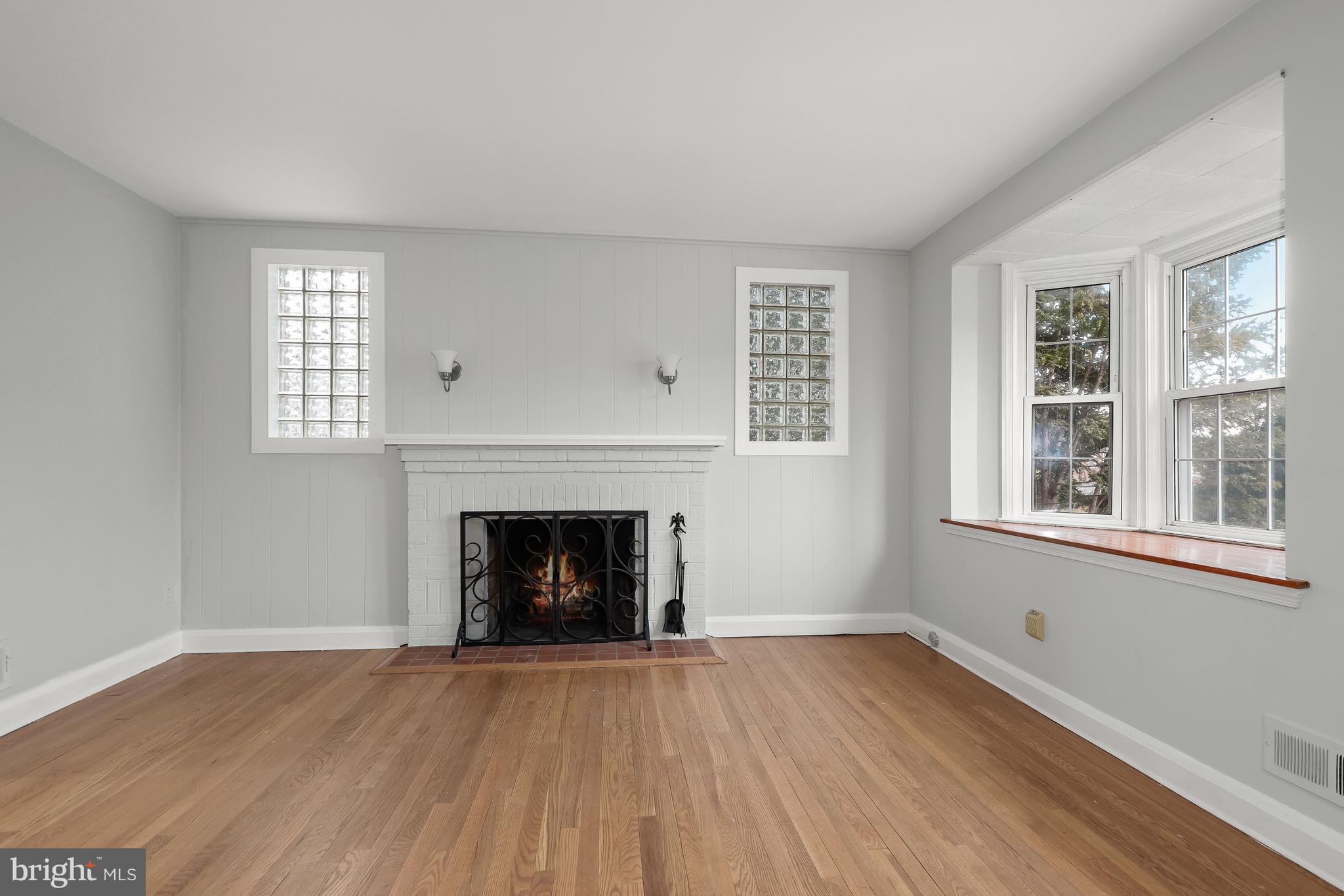 KNETTISHALL - Residential Lease