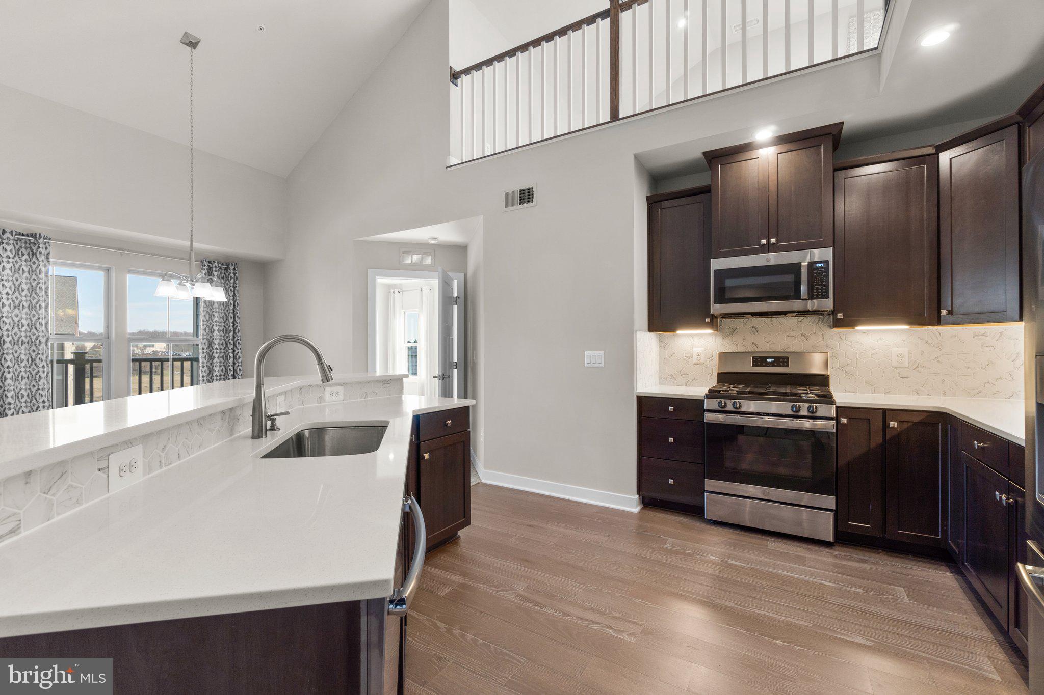 THE WOODLANDS - Residential Lease