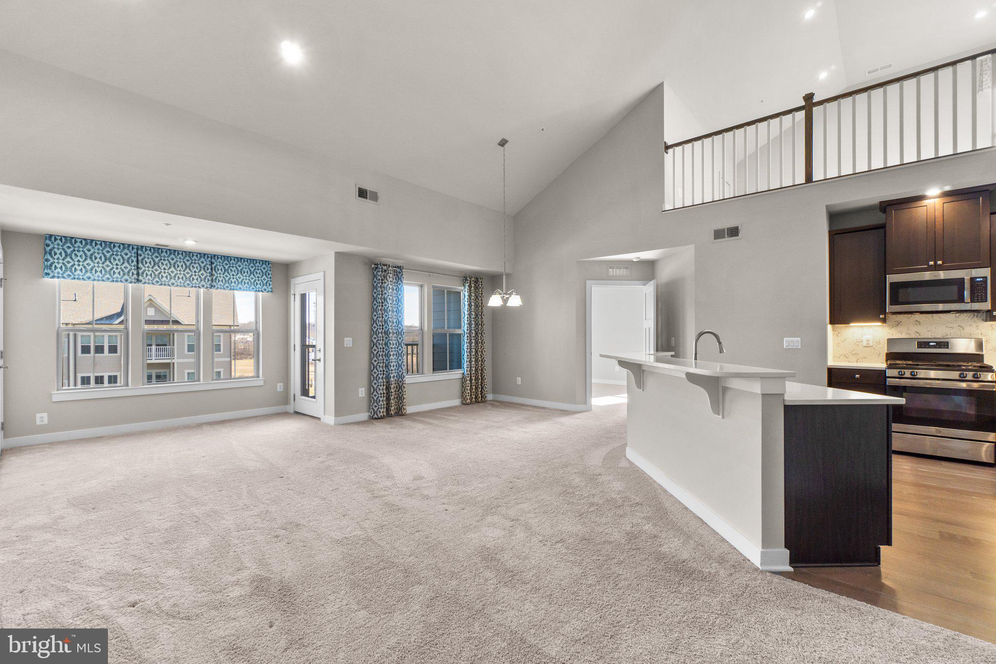 THE WOODLANDS - Residential Lease