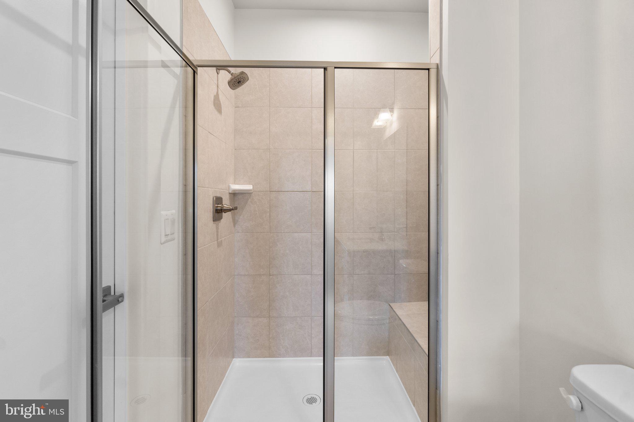 THE WOODLANDS - Residential Lease