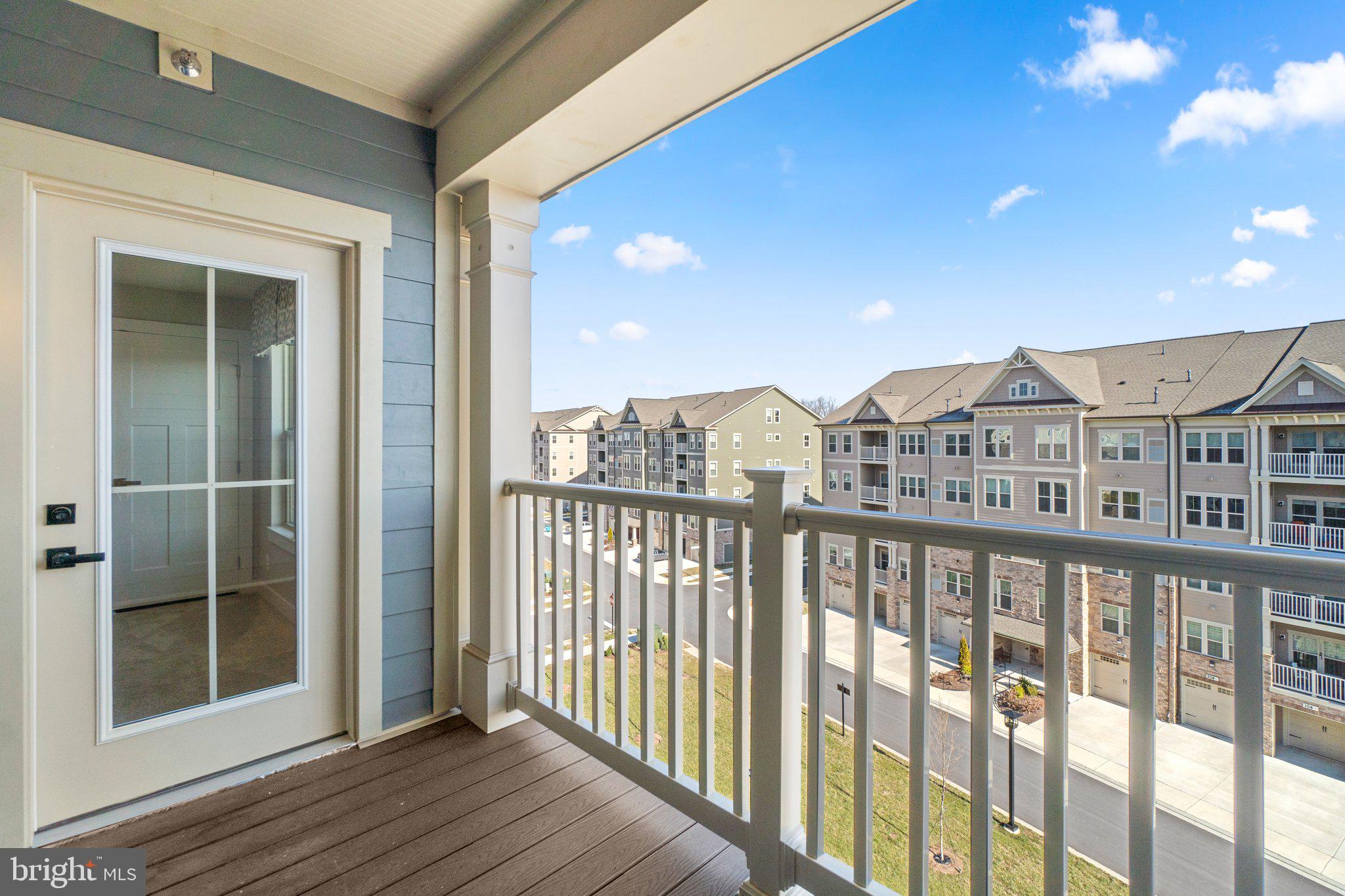 THE WOODLANDS - Residential Lease