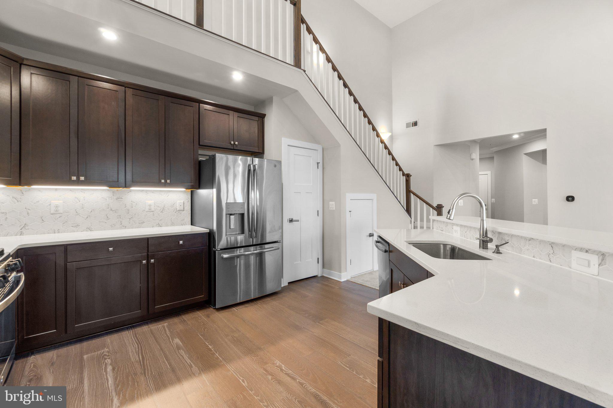 THE WOODLANDS - Residential Lease