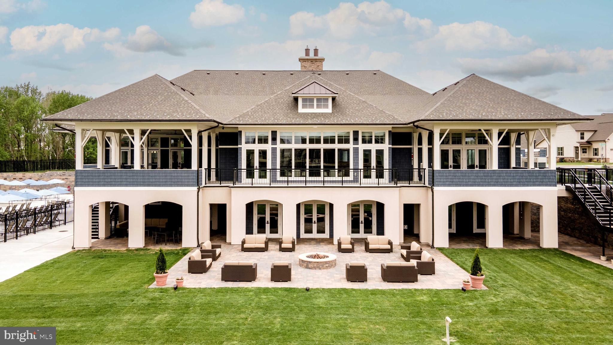 THE WOODLANDS - Residential Lease