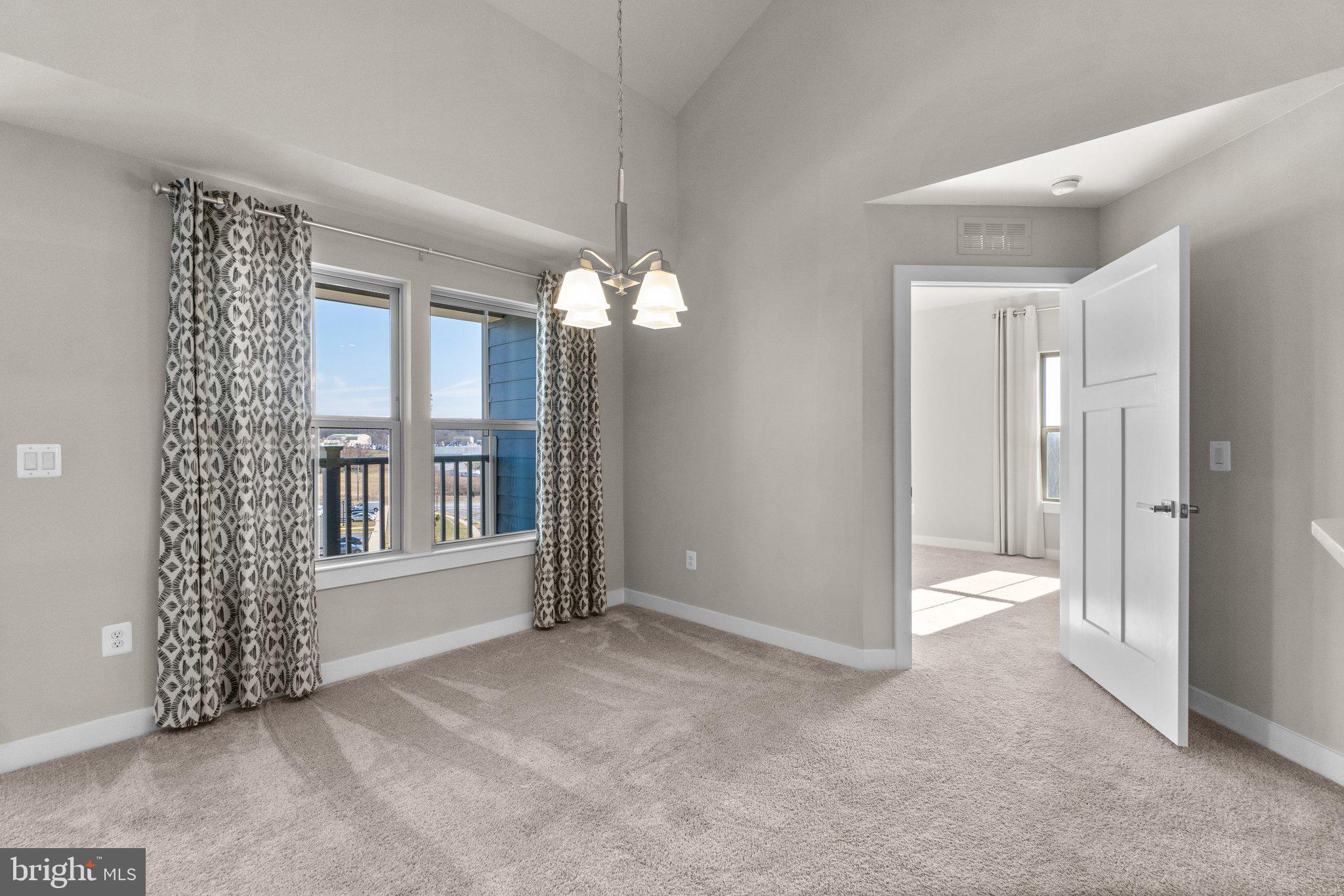 THE WOODLANDS - Residential Lease