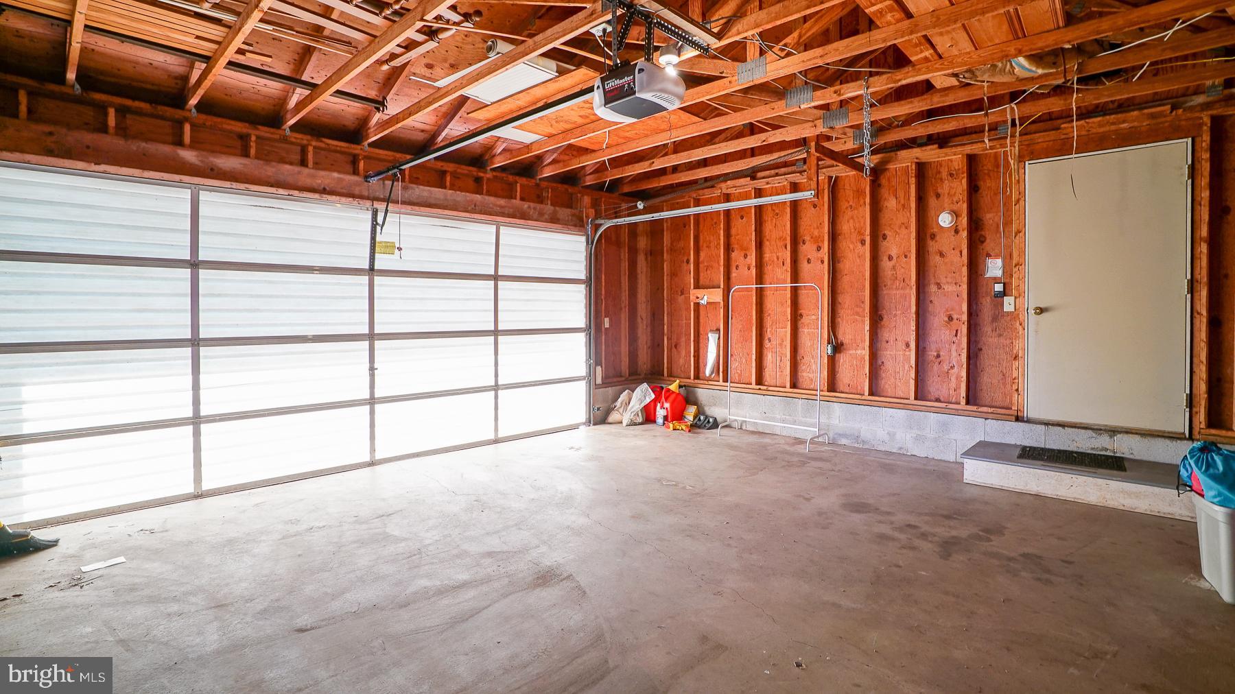 COLLEGE HEIGHTS - Residential