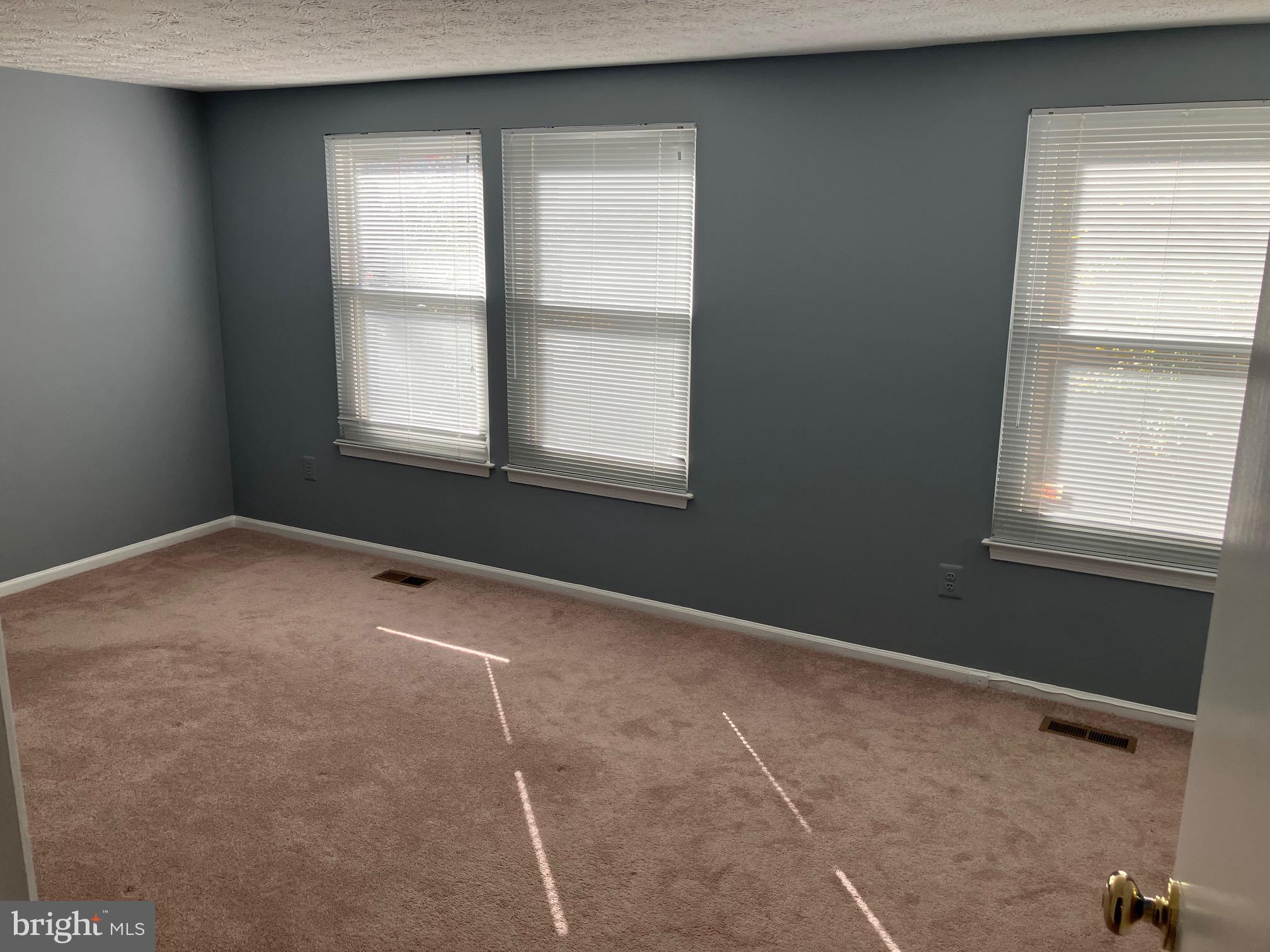 RIDGEVIEW ESTATES - Residential Lease