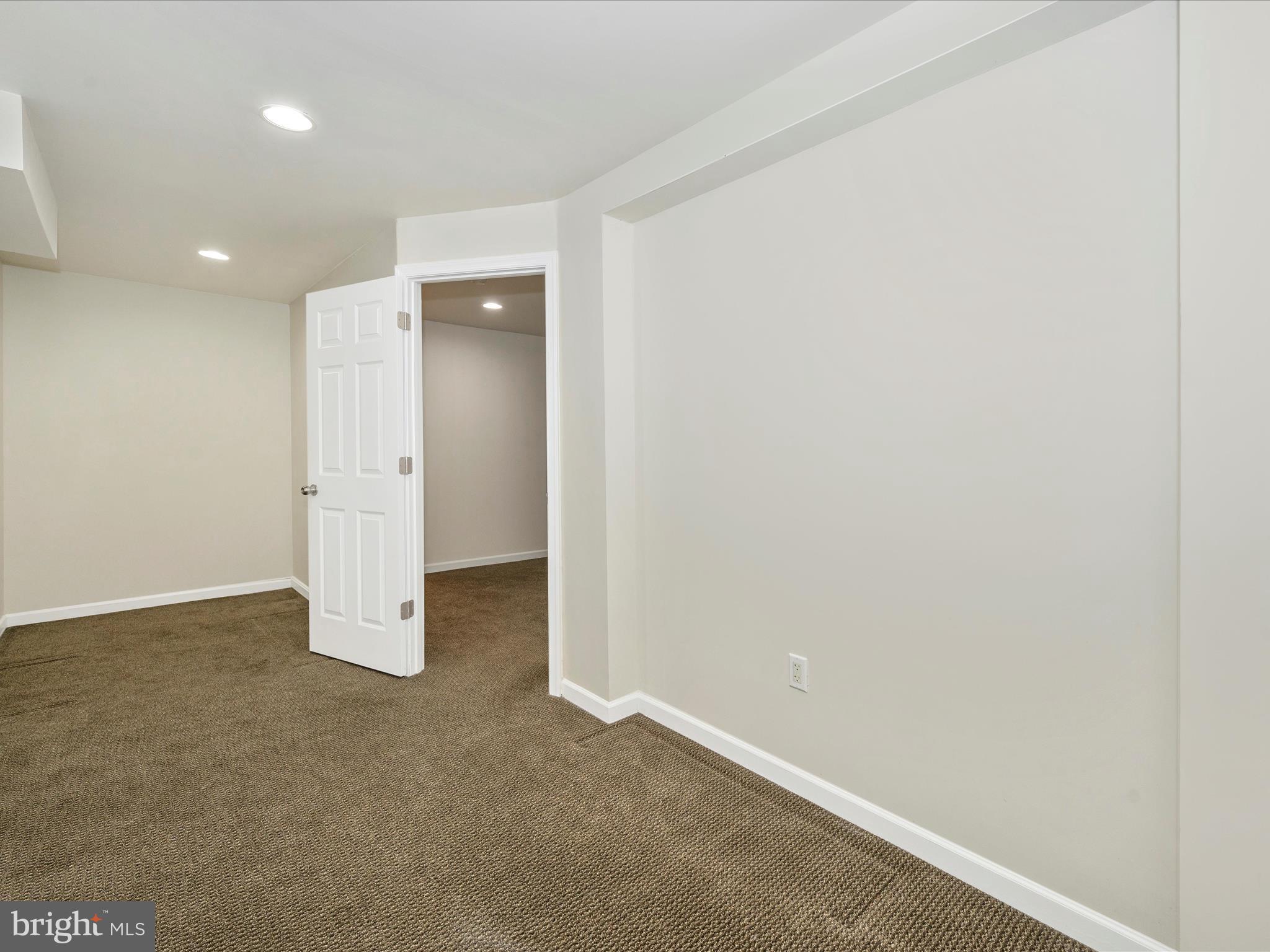 WALNUT RIDGE - Residential