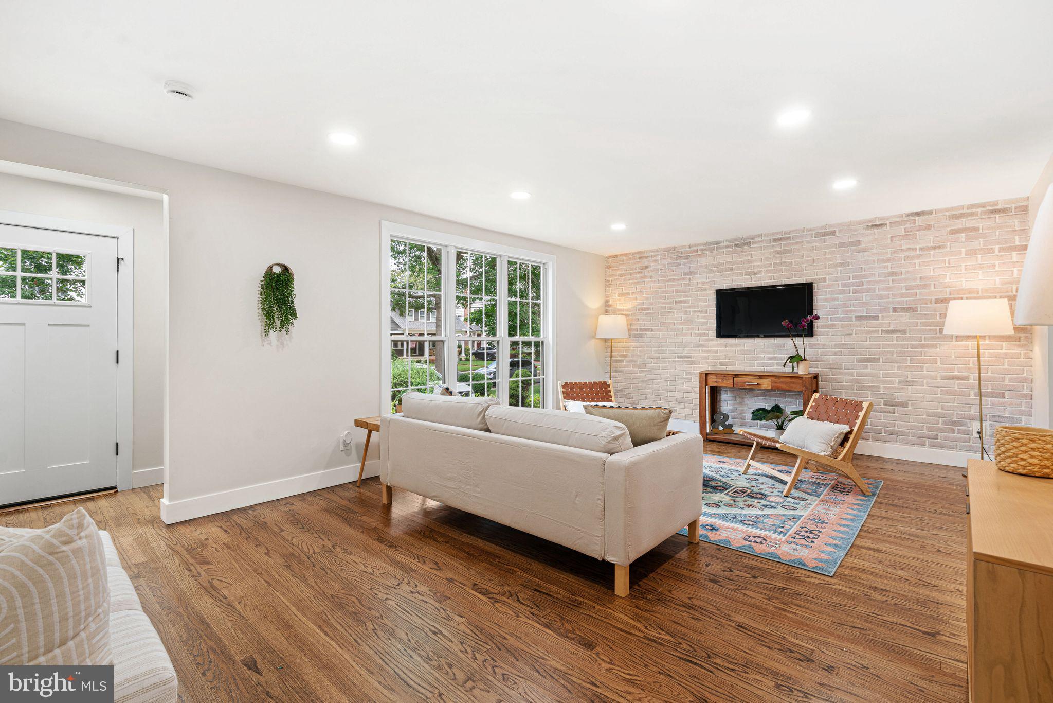 116 RHOADS AVENUE