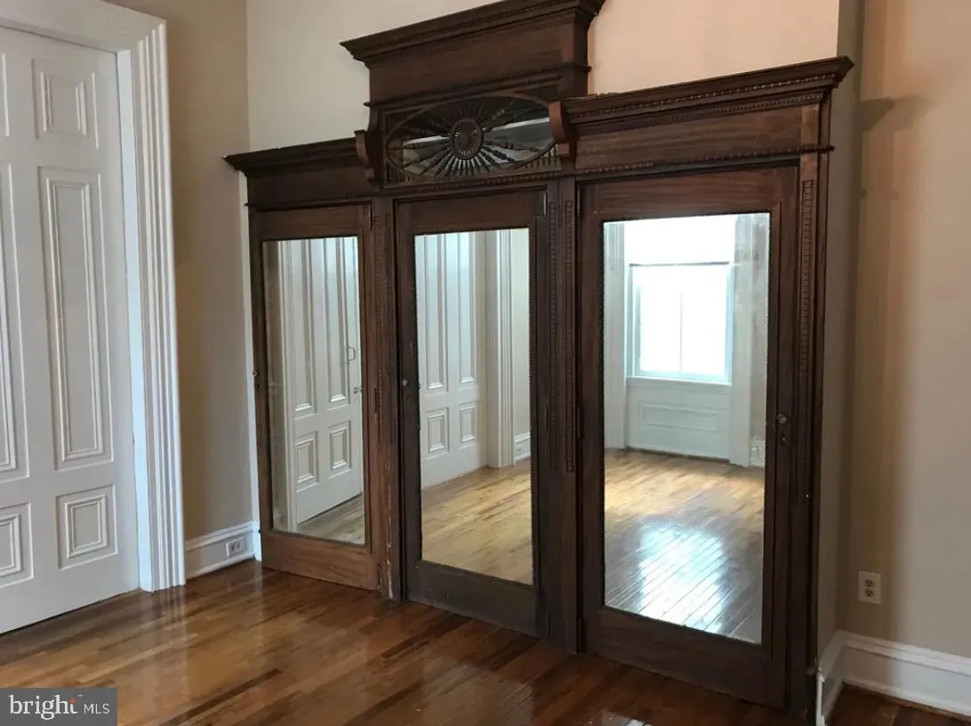 Philadelphia, Pennsylvania 19130, United States, 1 Bedroom Bedrooms, ,1 BathroomBathrooms,Residential,Pending,109035