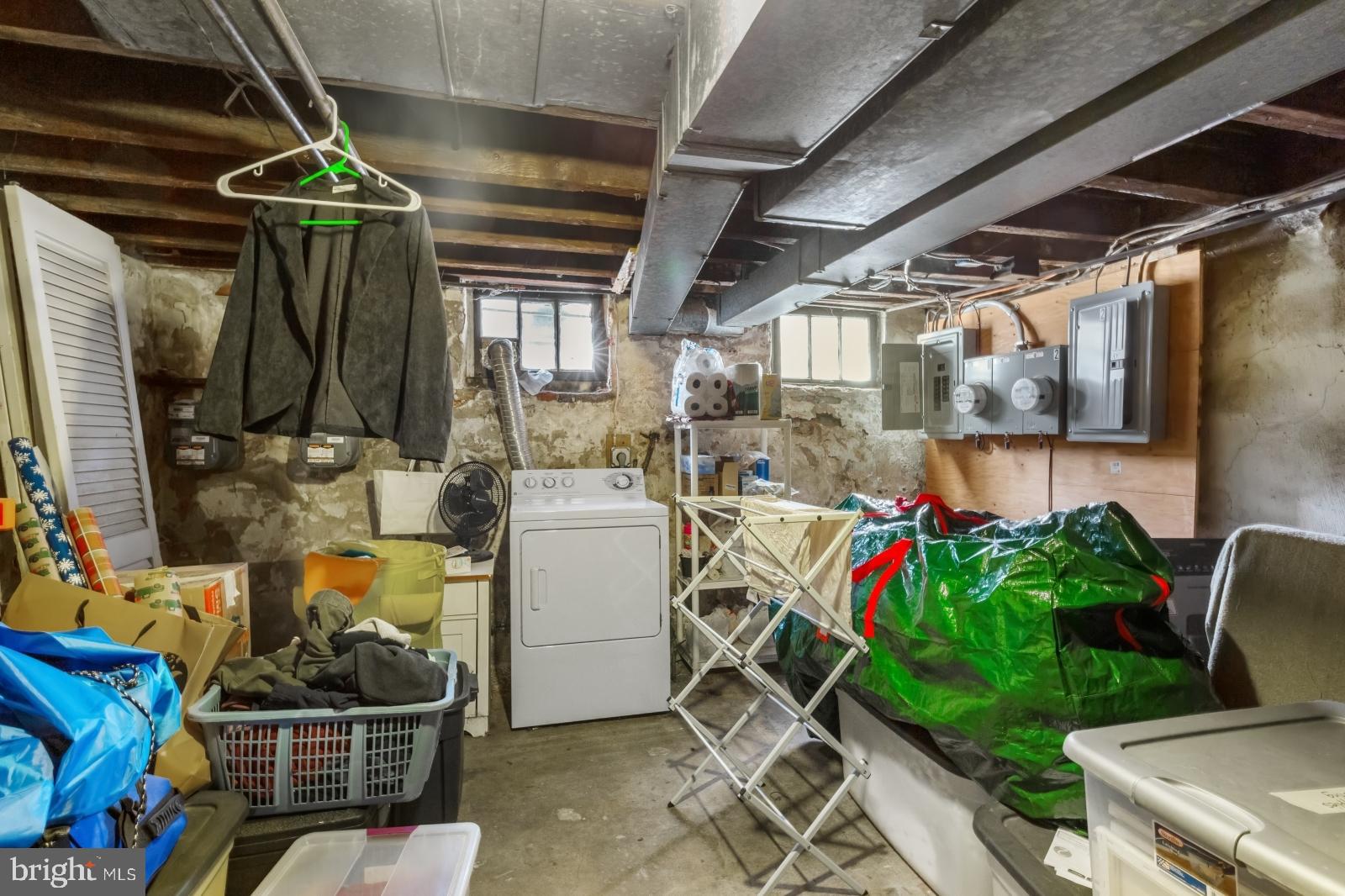 FAIRMOUNT - Residential Lease