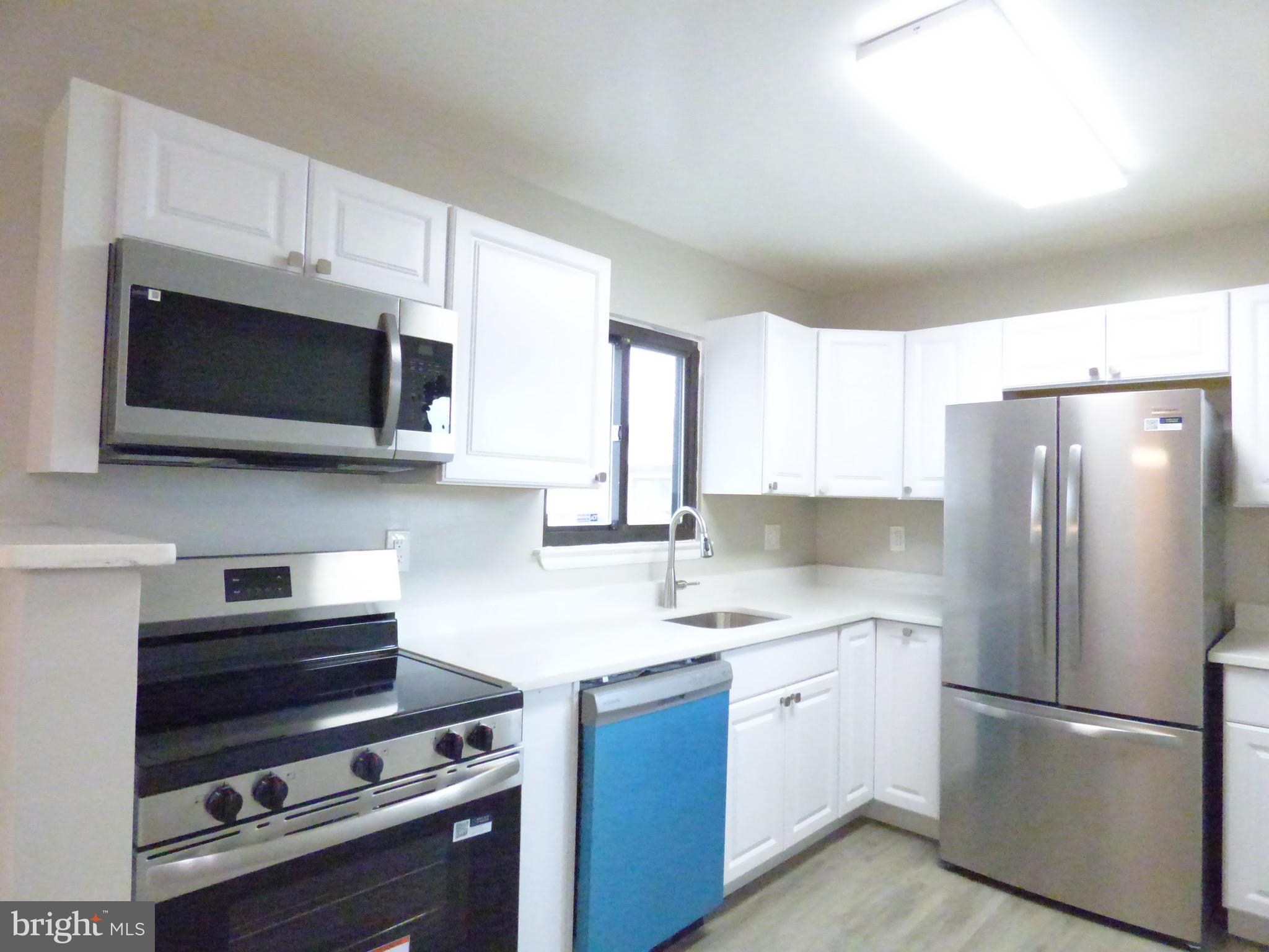 PINEWOOD LAWNS - Residential