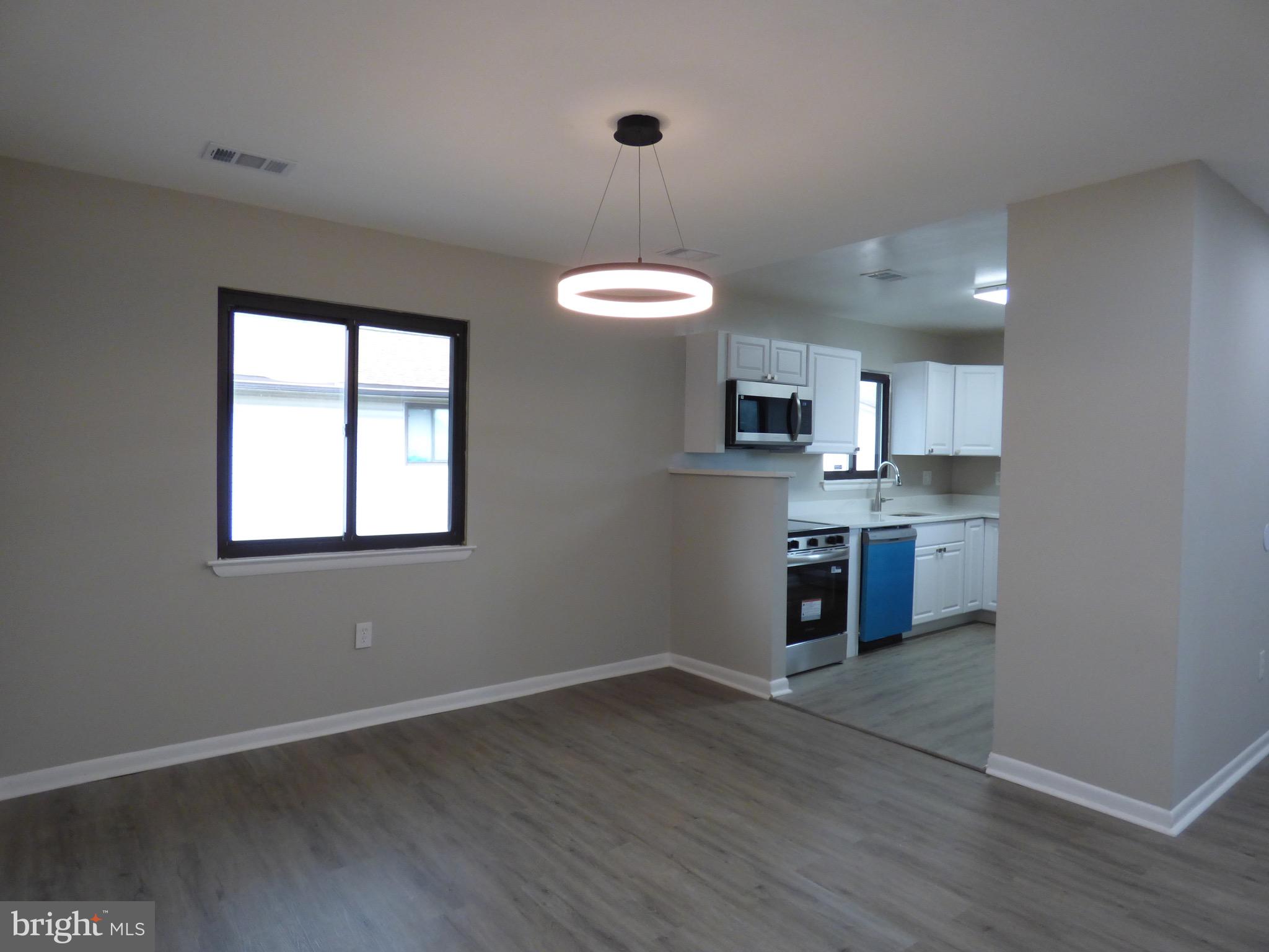 PINEWOOD LAWNS - Residential