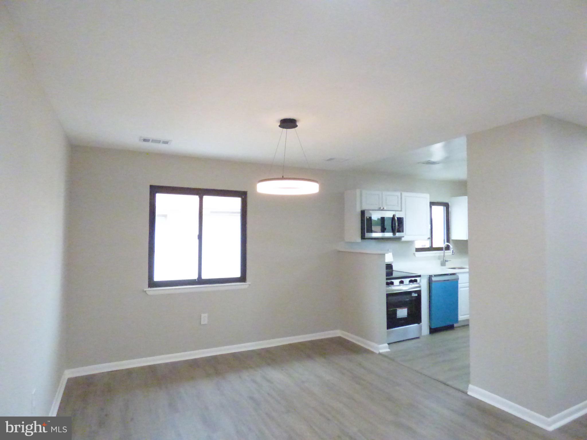 PINEWOOD LAWNS - Residential