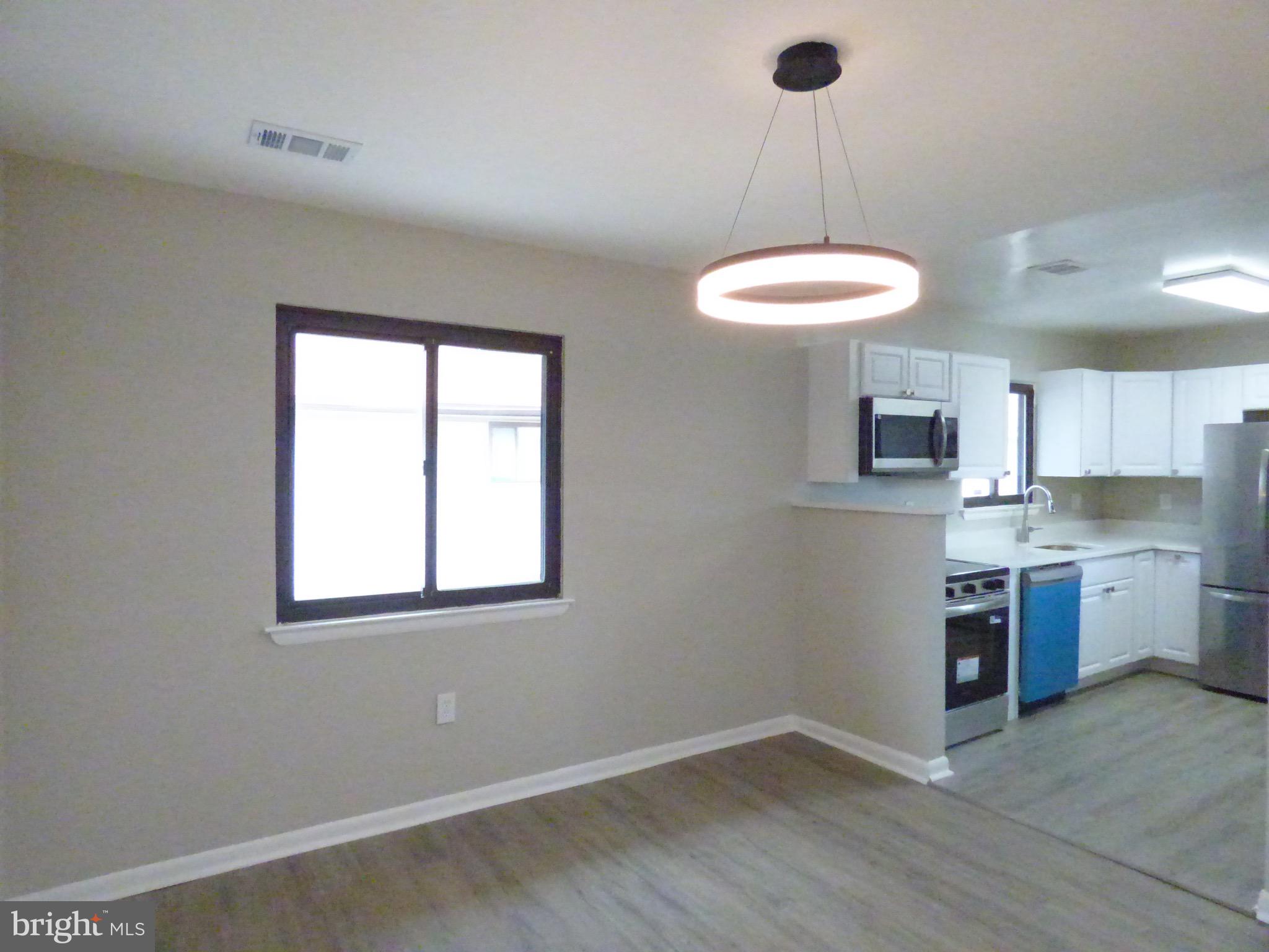 PINEWOOD LAWNS - Residential