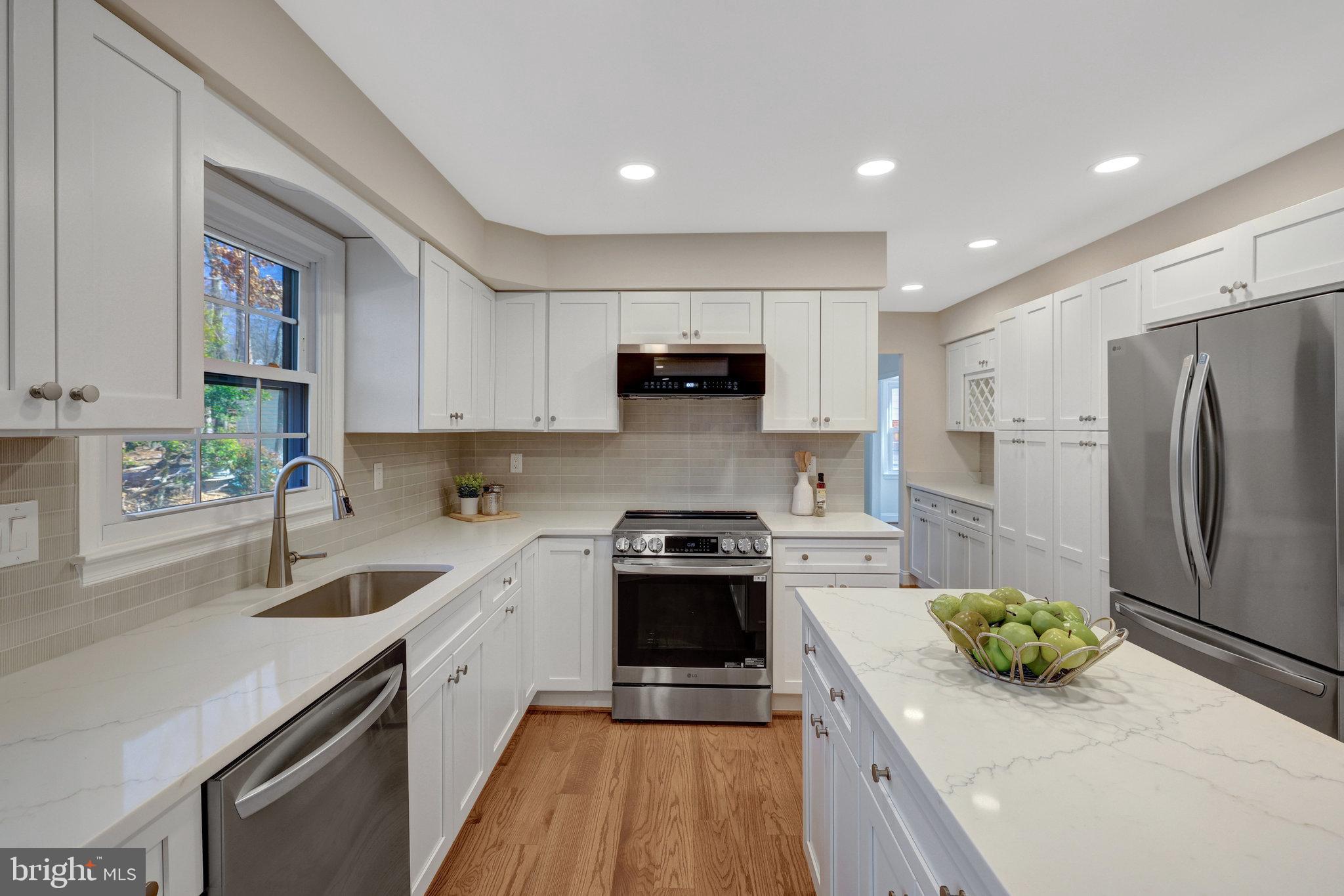 CHACONAS ESTATES - Residential