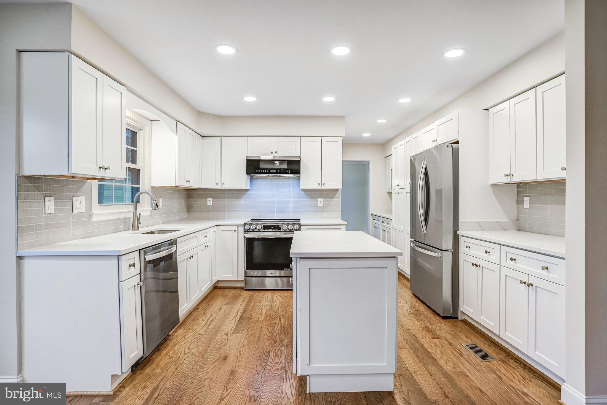 CHACONAS ESTATES - Residential