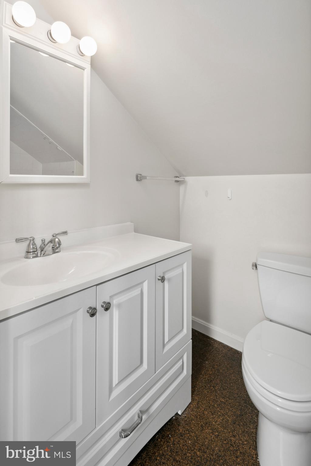 LYON VILLAGE - Residential