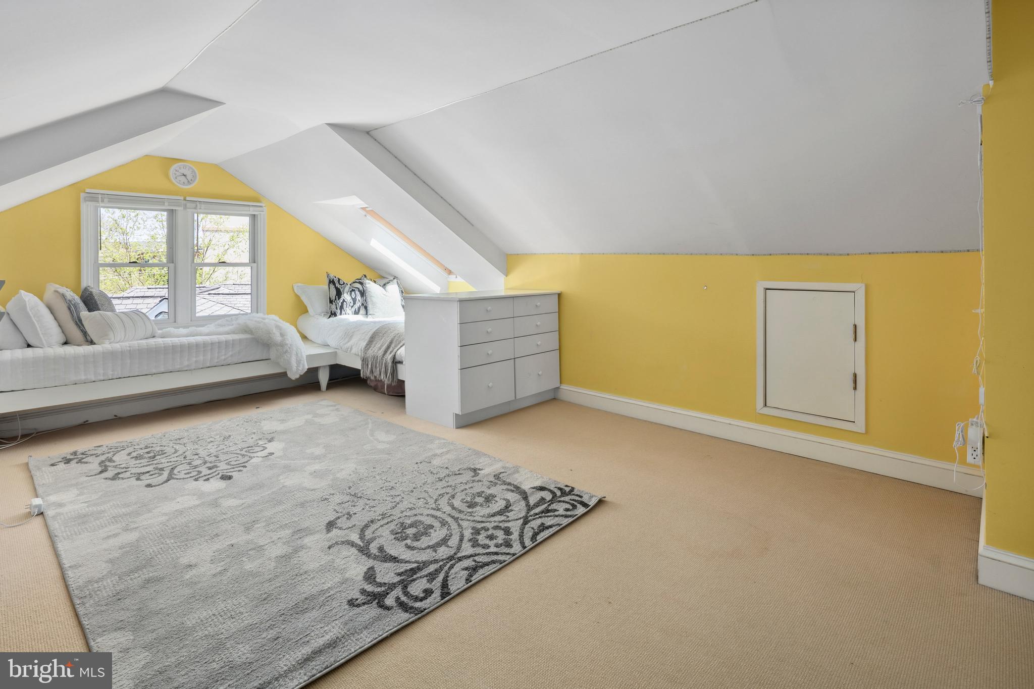 LYON VILLAGE - Residential