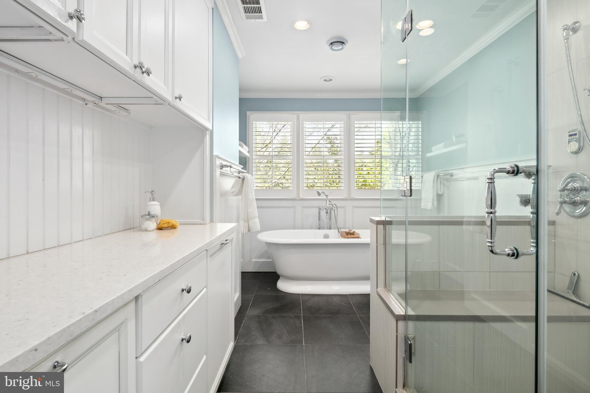 LYON VILLAGE - Residential