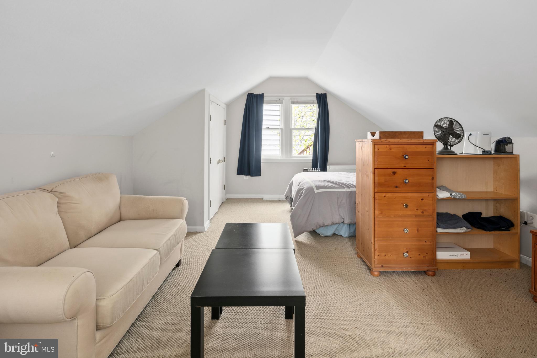 LYON VILLAGE - Residential