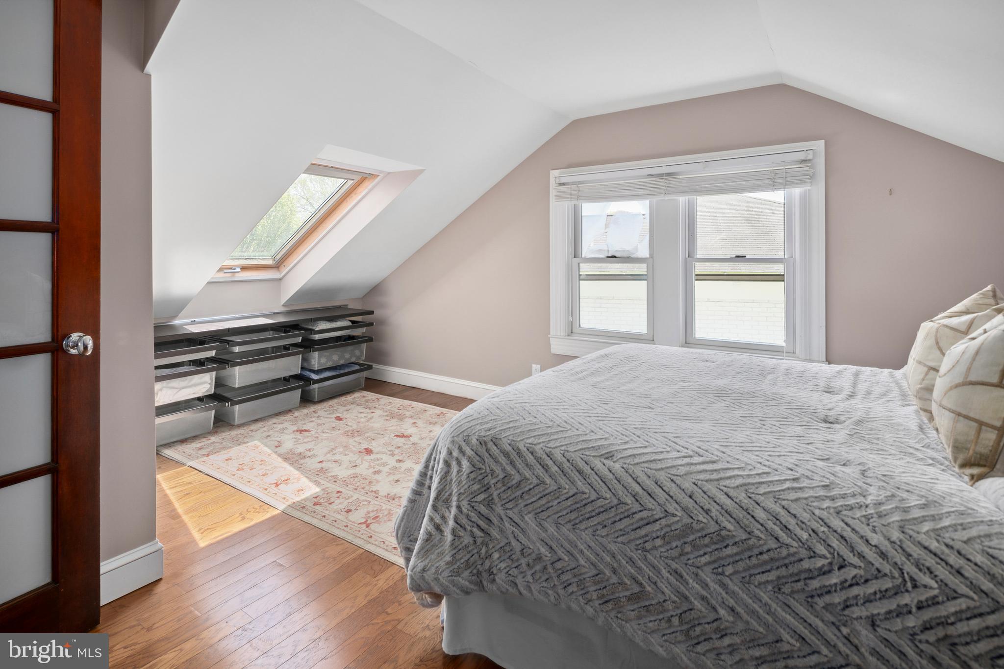 LYON VILLAGE - Residential