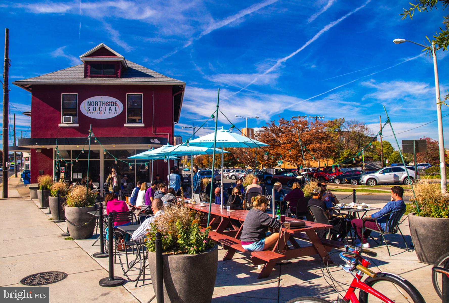 LYON VILLAGE - Residential