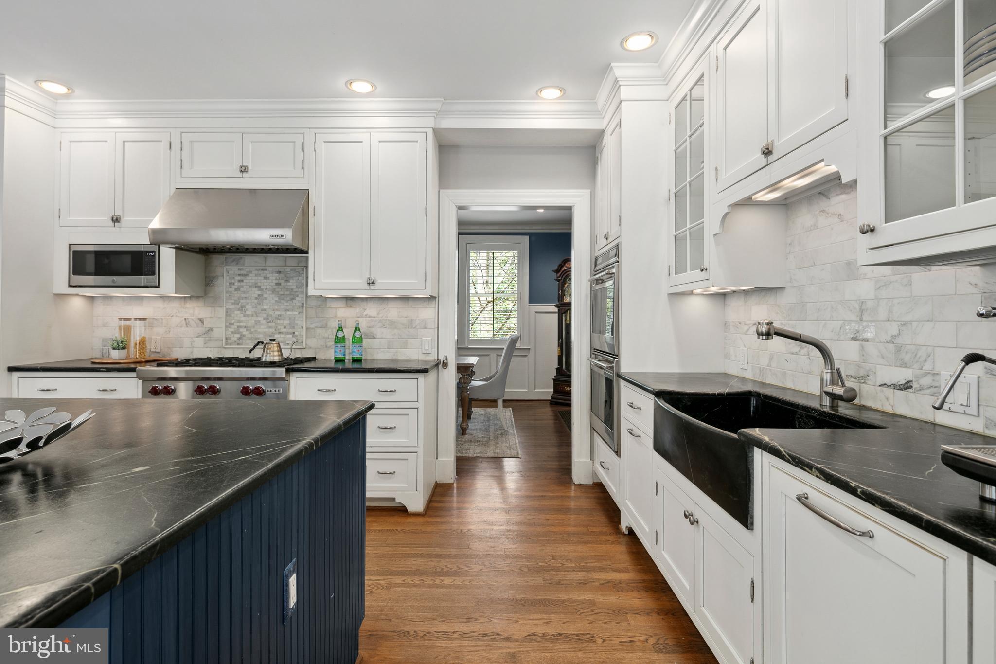 LYON VILLAGE - Residential