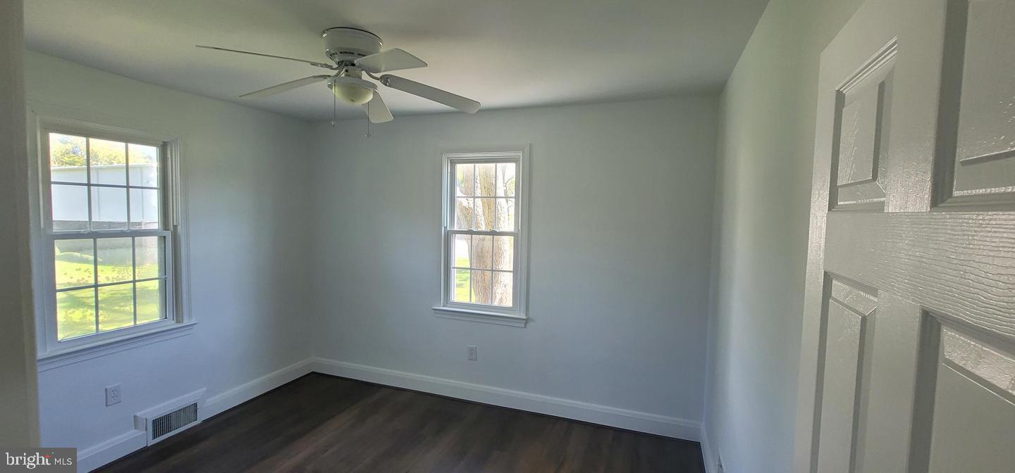 WINDSOR MILL - Residential