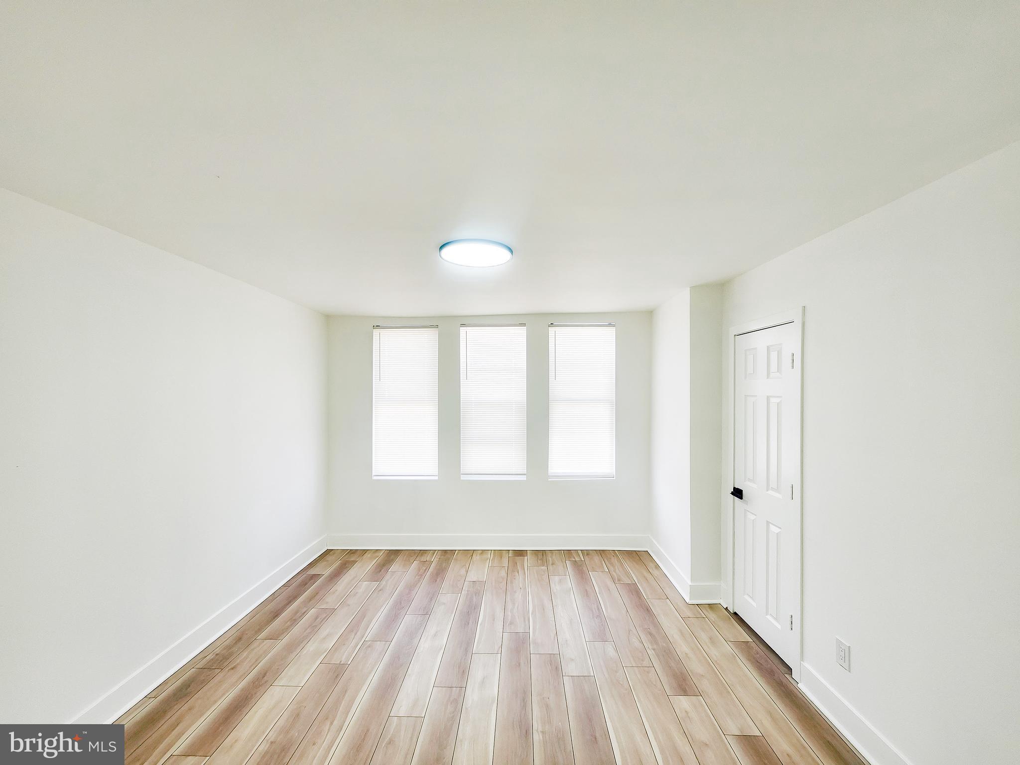 HOLMESBURG - Residential