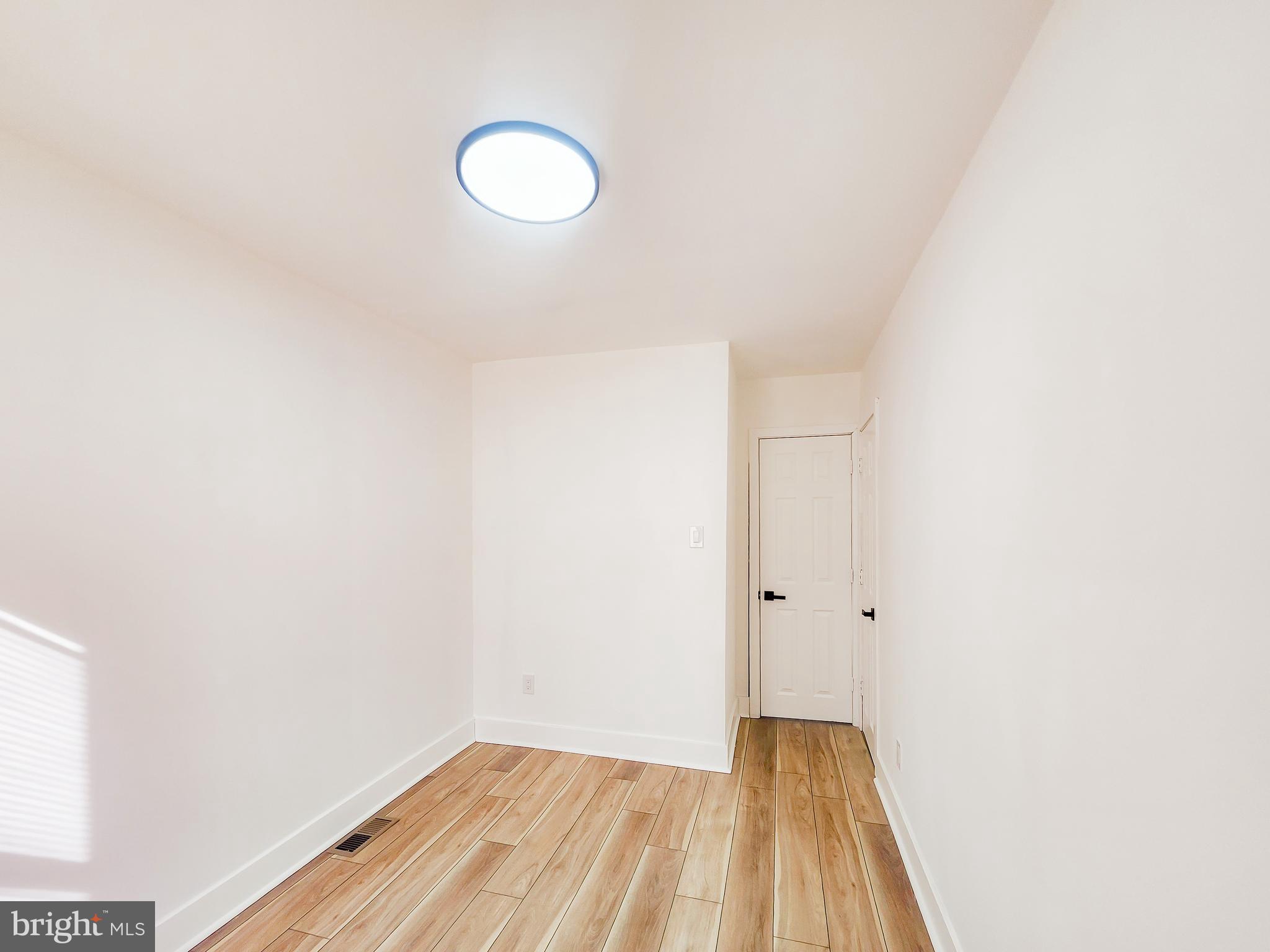 HOLMESBURG - Residential