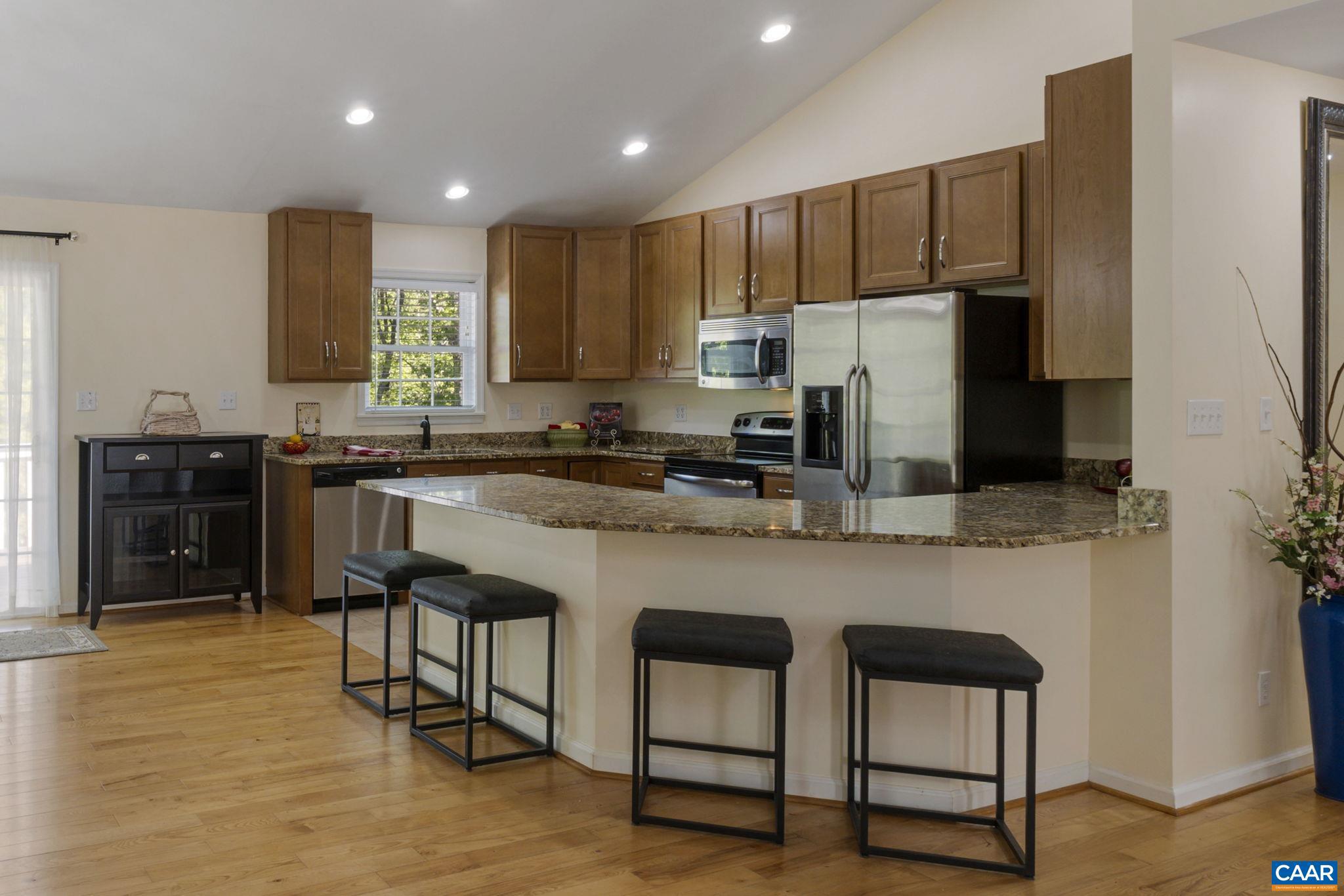 HUNTERS LAKE - Residential