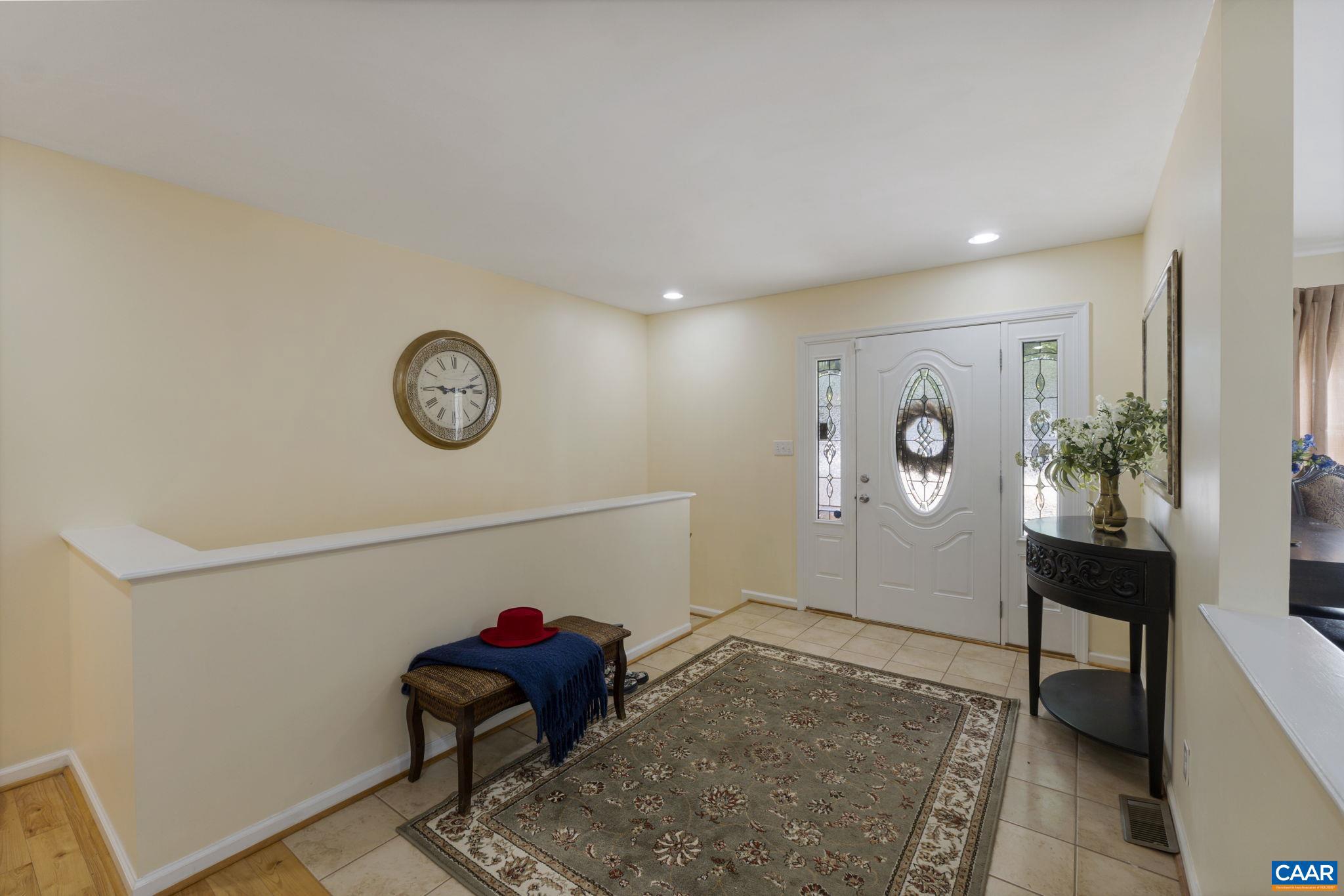 HUNTERS LAKE - Residential