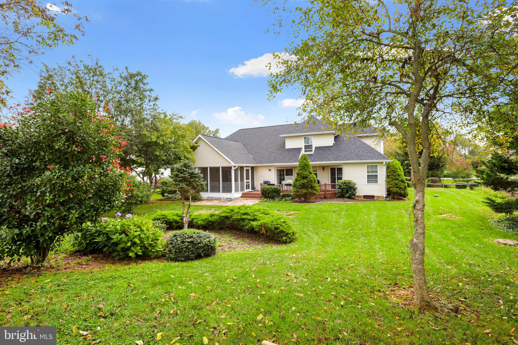 LOCUST HILL - Residential