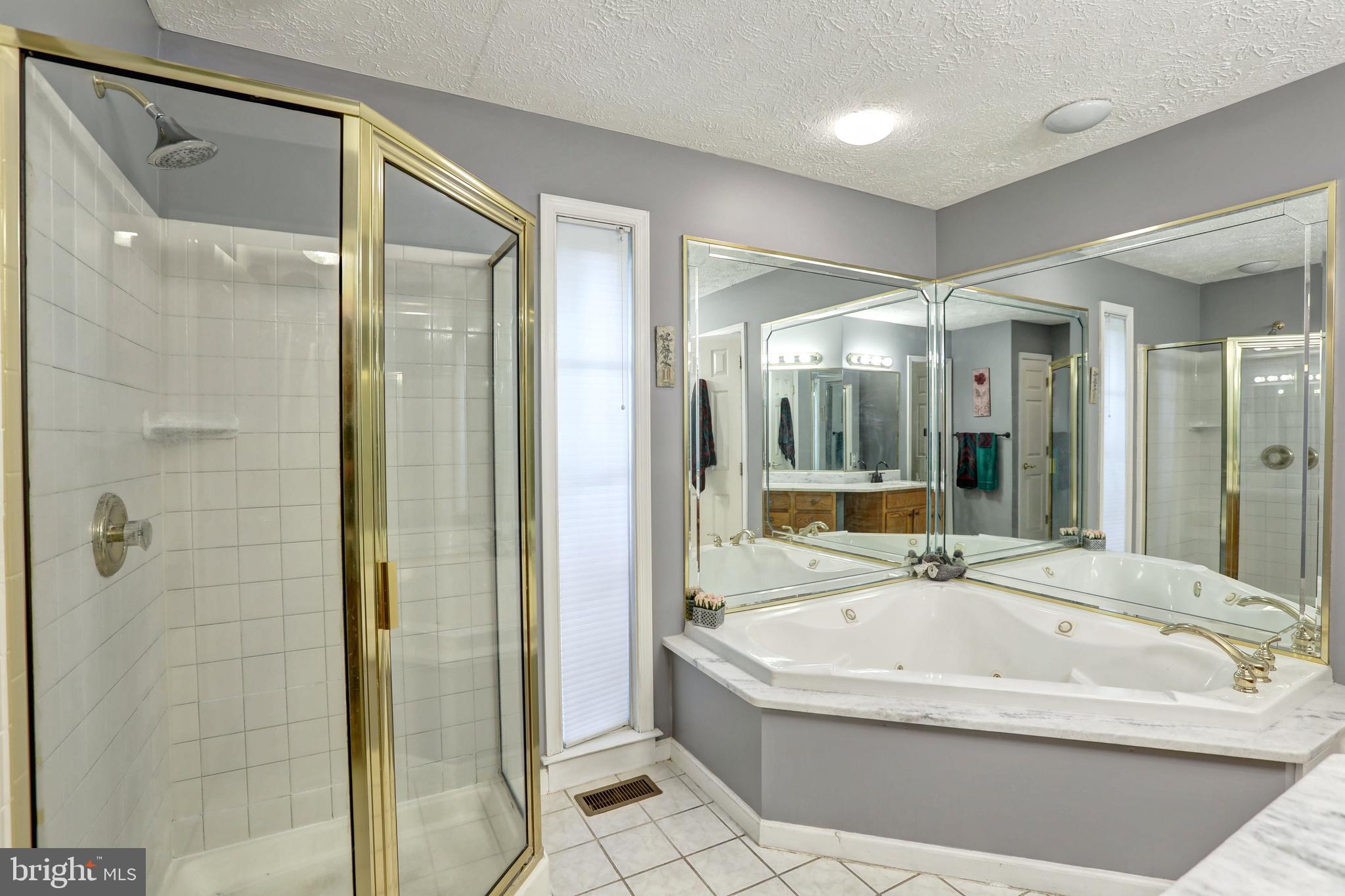 LOCUST HILL - Residential