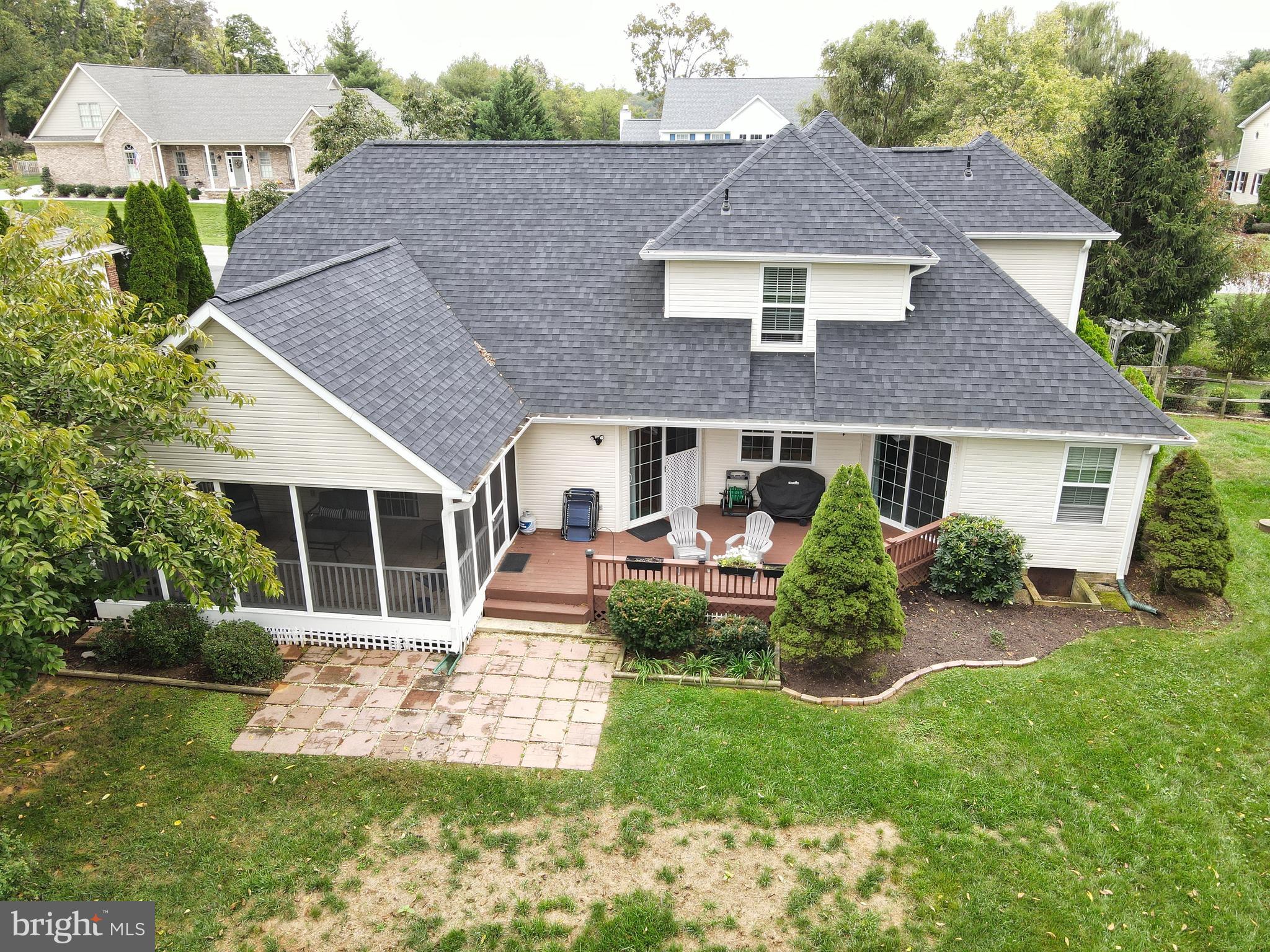 LOCUST HILL - Residential