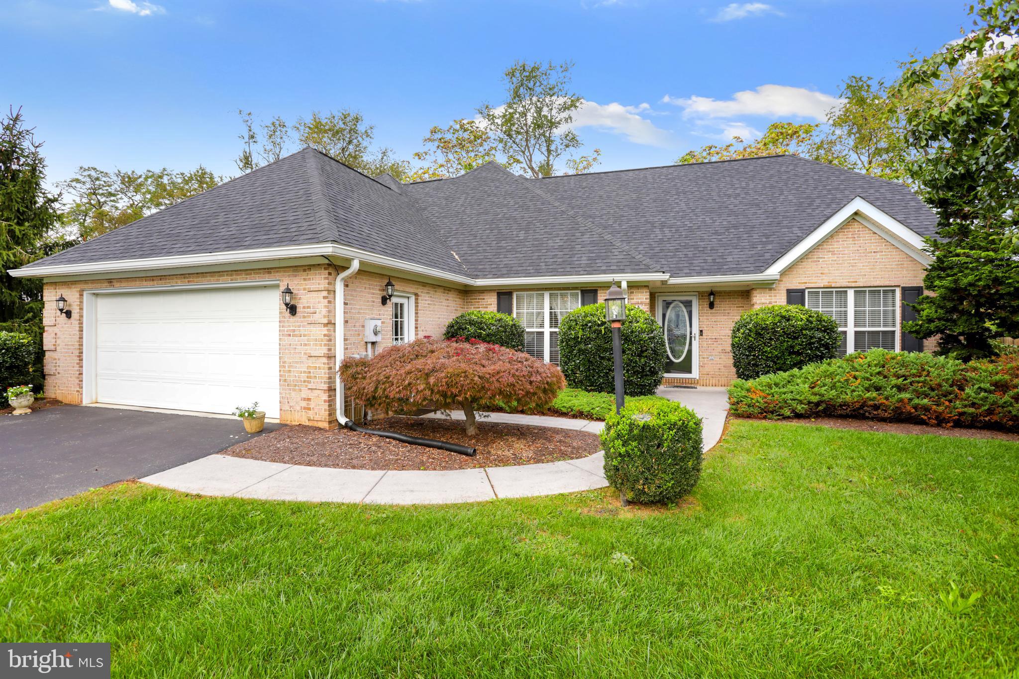 LOCUST HILL - Residential