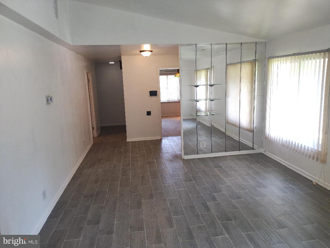 2841 AQUARIUS AVENUE