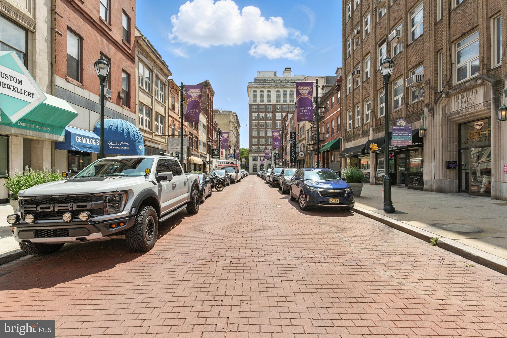 WASHINGTON SQ - Commercial Sale