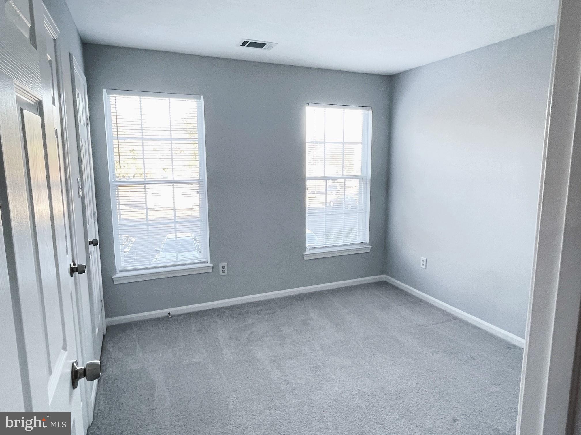 DEEP CREEK COMMONS - Residential