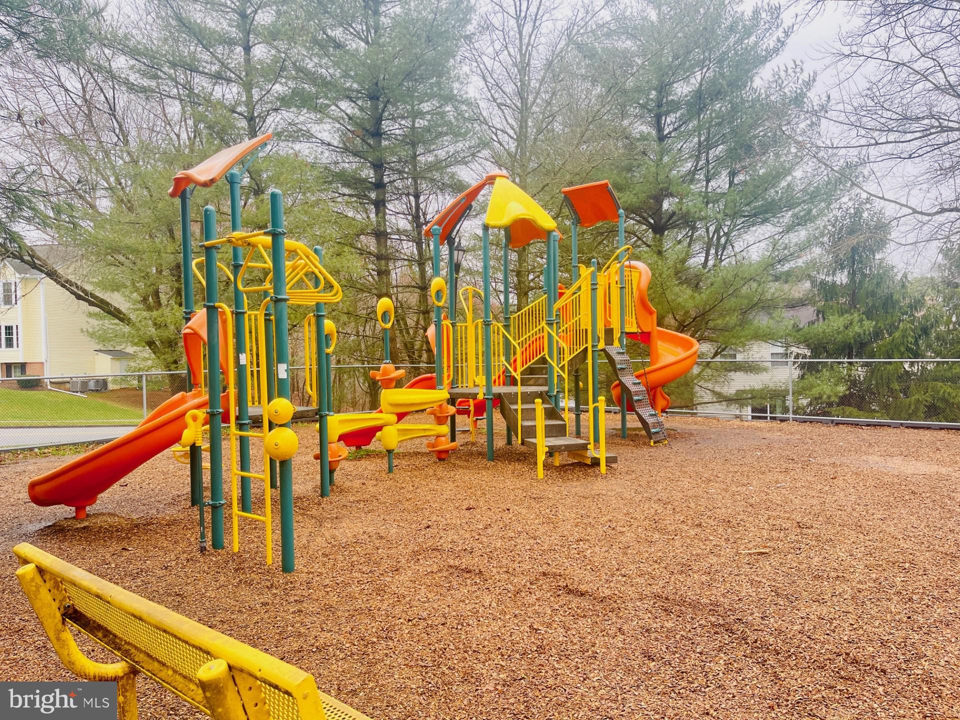 DEEP CREEK COMMONS - Residential