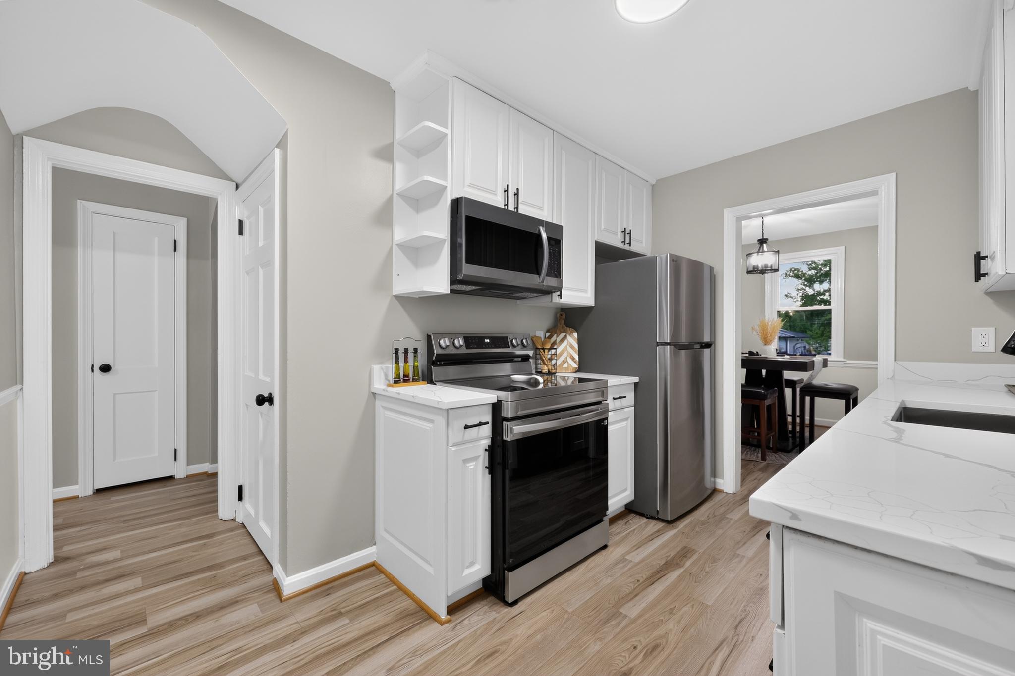 10904 LIVINGSTON ROAD