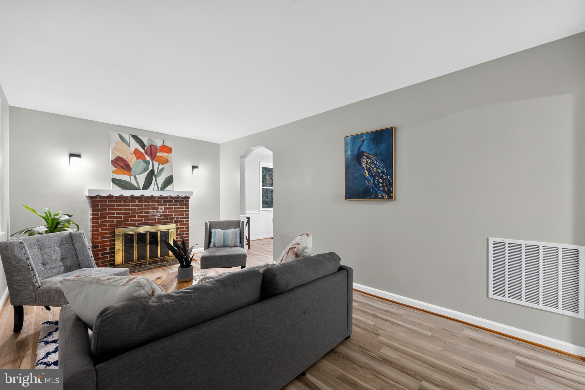 10904 LIVINGSTON ROAD