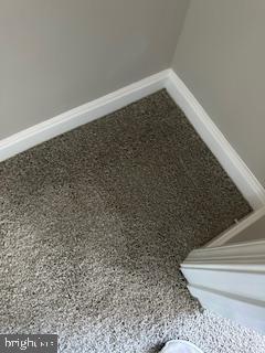 WOODVIEW VILLAGE - Residential Lease