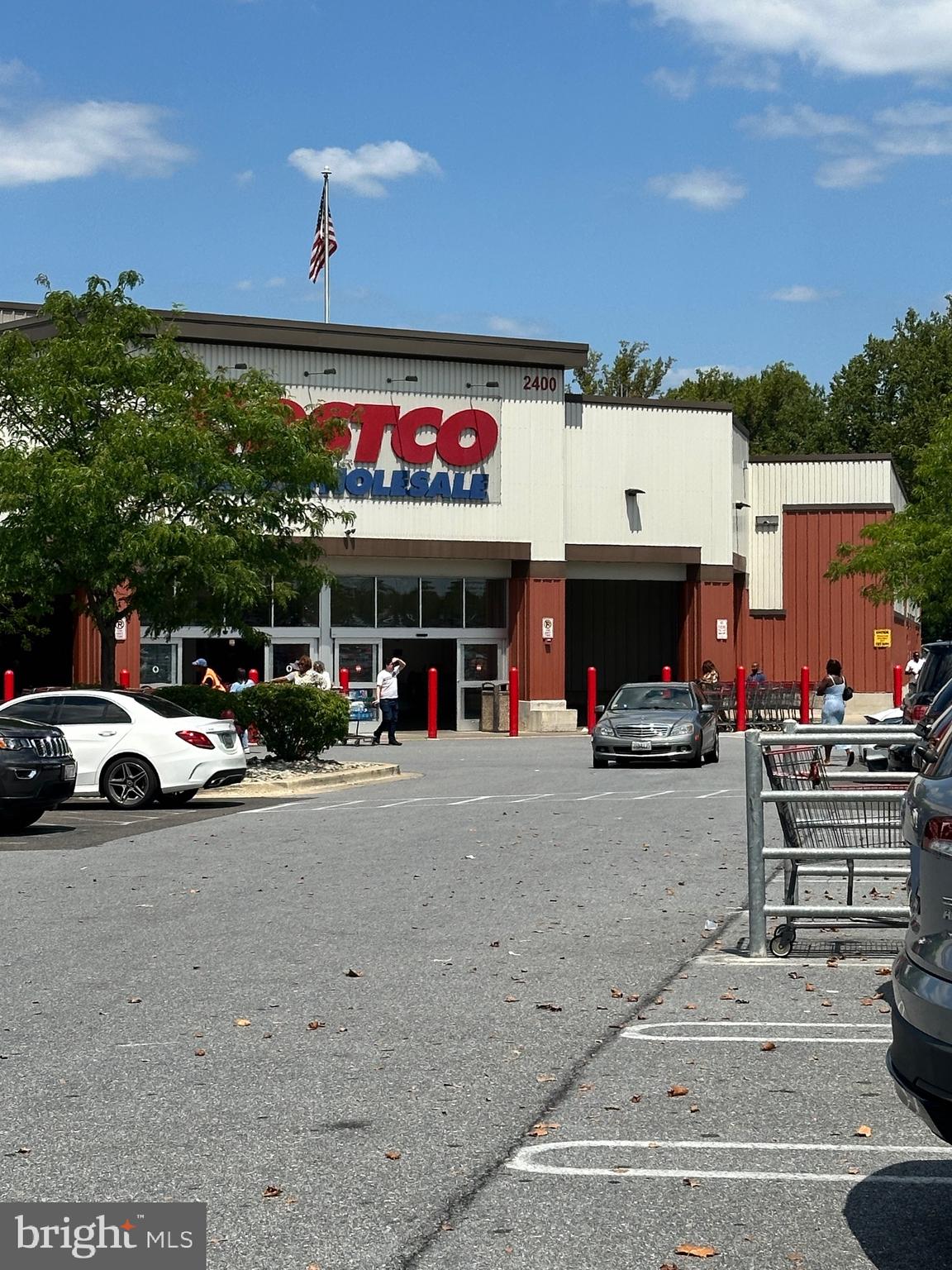 WOODVIEW VILLAGE - Residential Lease