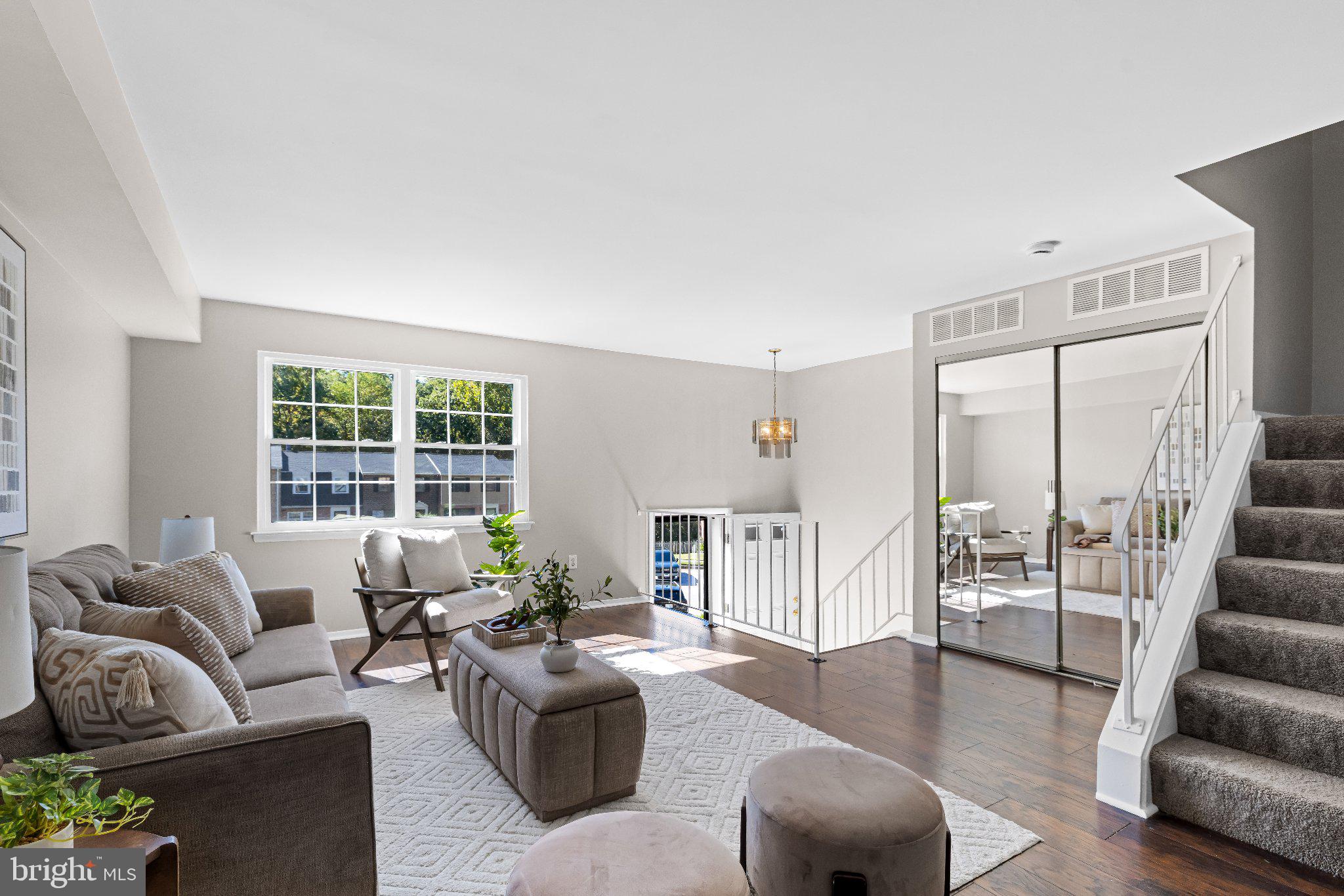 9 OAK SHADOWS COURT